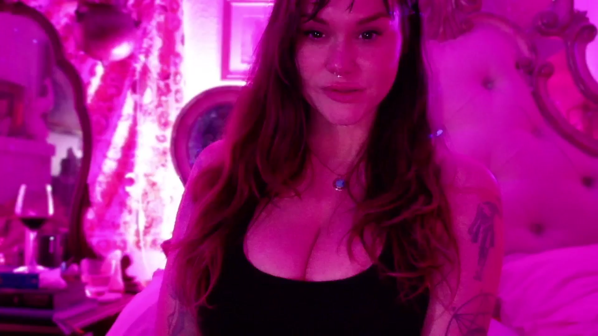 Gallery image thumbnail from TaylorVaughan's myfreecams stream on, 03/17/2025, 03:42 image 18 of 20