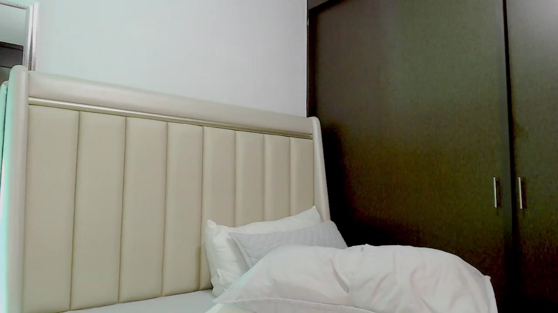 Gallery image thumbnail from Taylor_Coxx's myfreecams stream on, 11/21/2022, 05:53 image 9 of 20