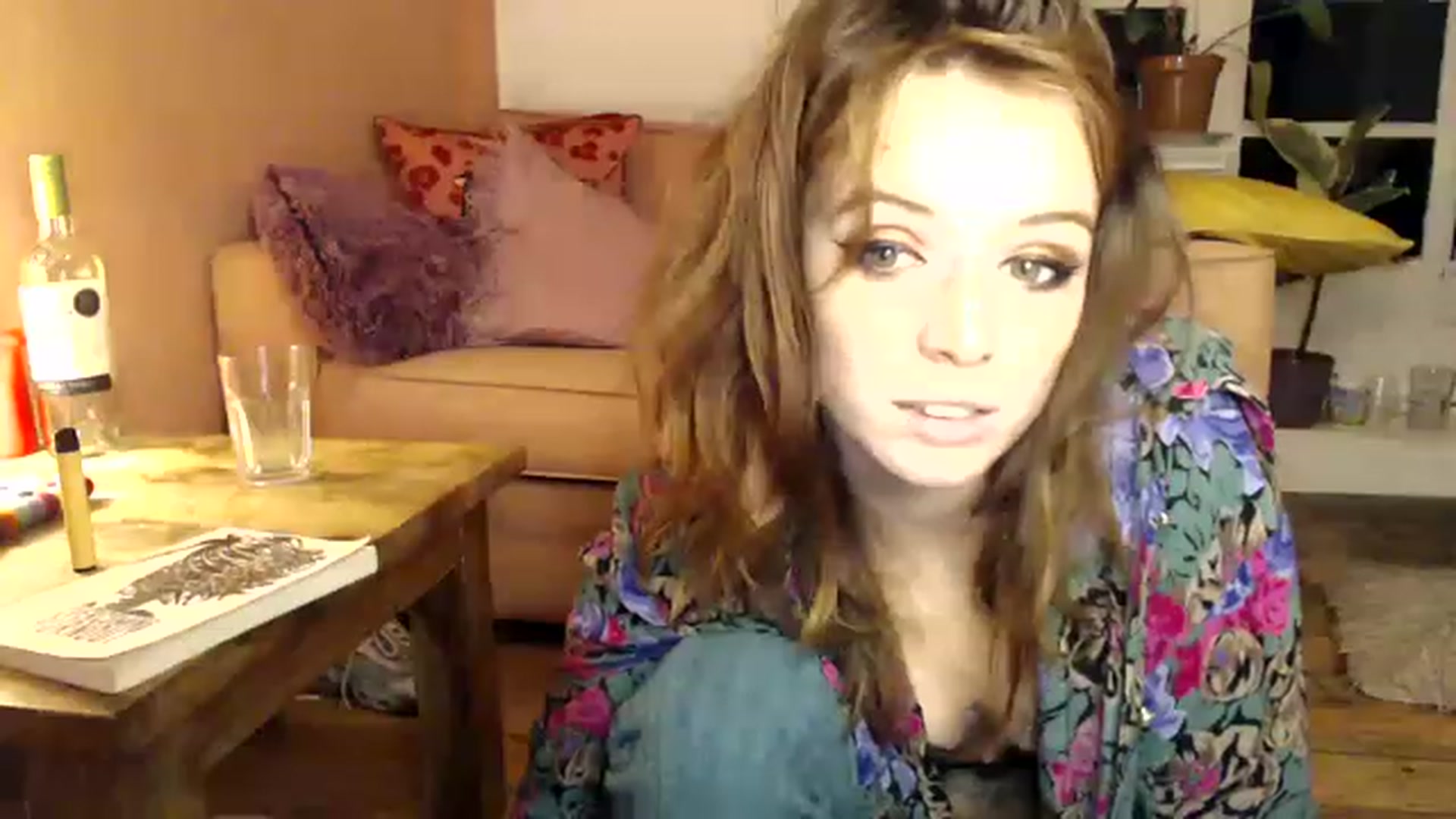 Gallery image thumbnail from Taylor_tinker's myfreecams stream on, 11/22/2022, 21:34 image 15 of 20