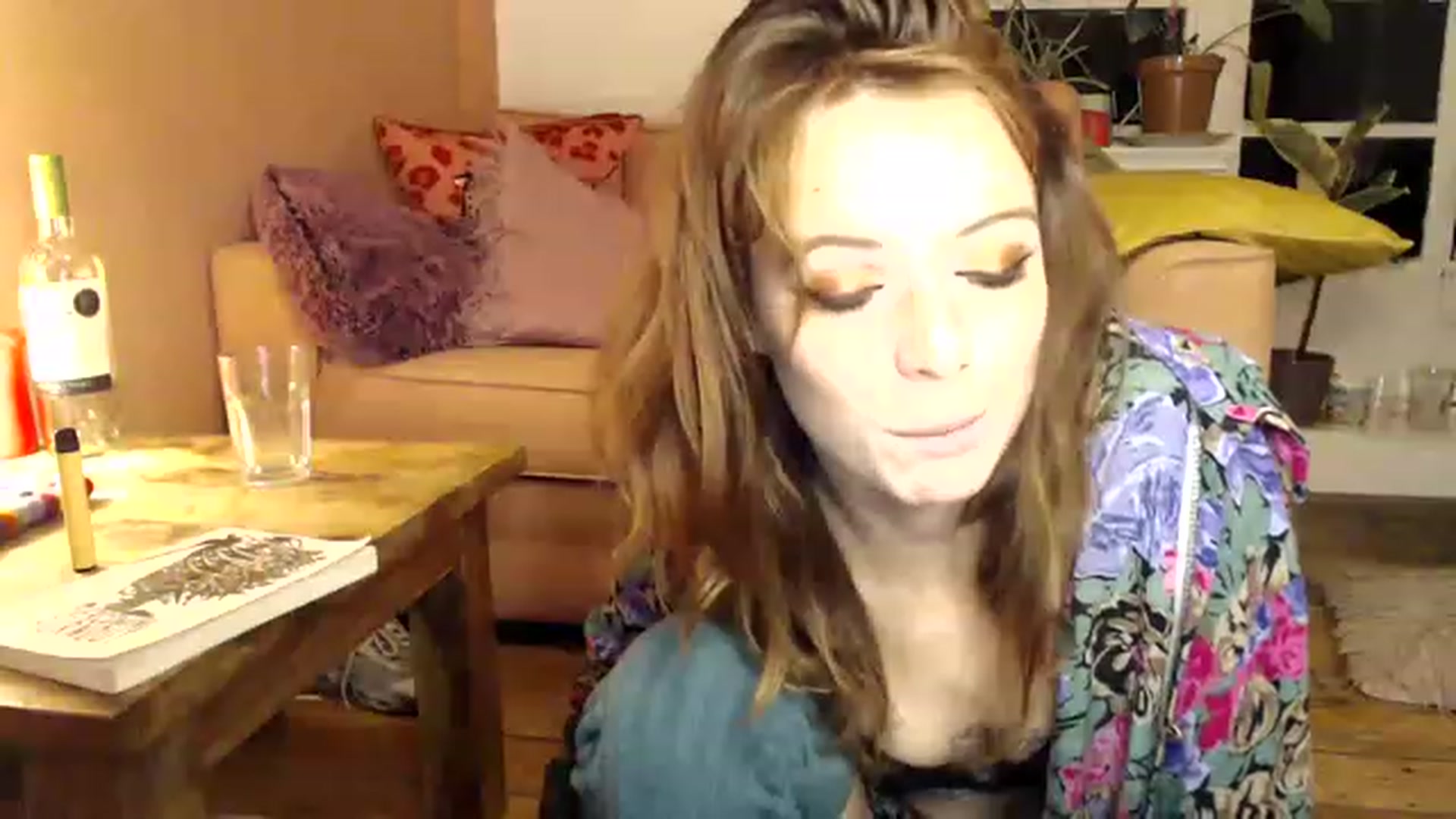 Gallery image thumbnail from Taylor_tinker's myfreecams stream on, 11/22/2022, 21:34 image 16 of 20