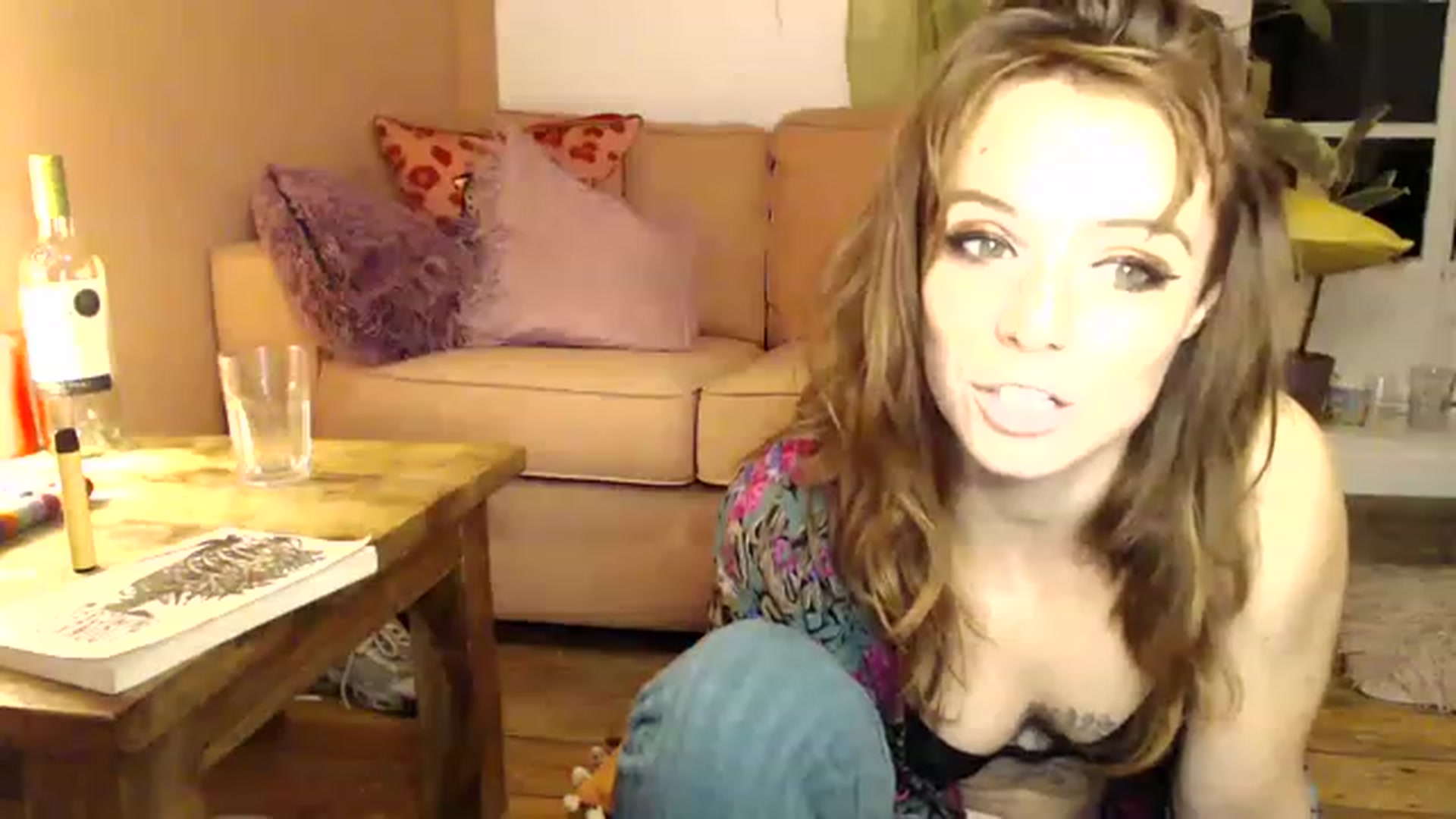 Gallery image thumbnail from Taylor_tinker's myfreecams stream on, 11/22/2022, 21:34 image 18 of 20