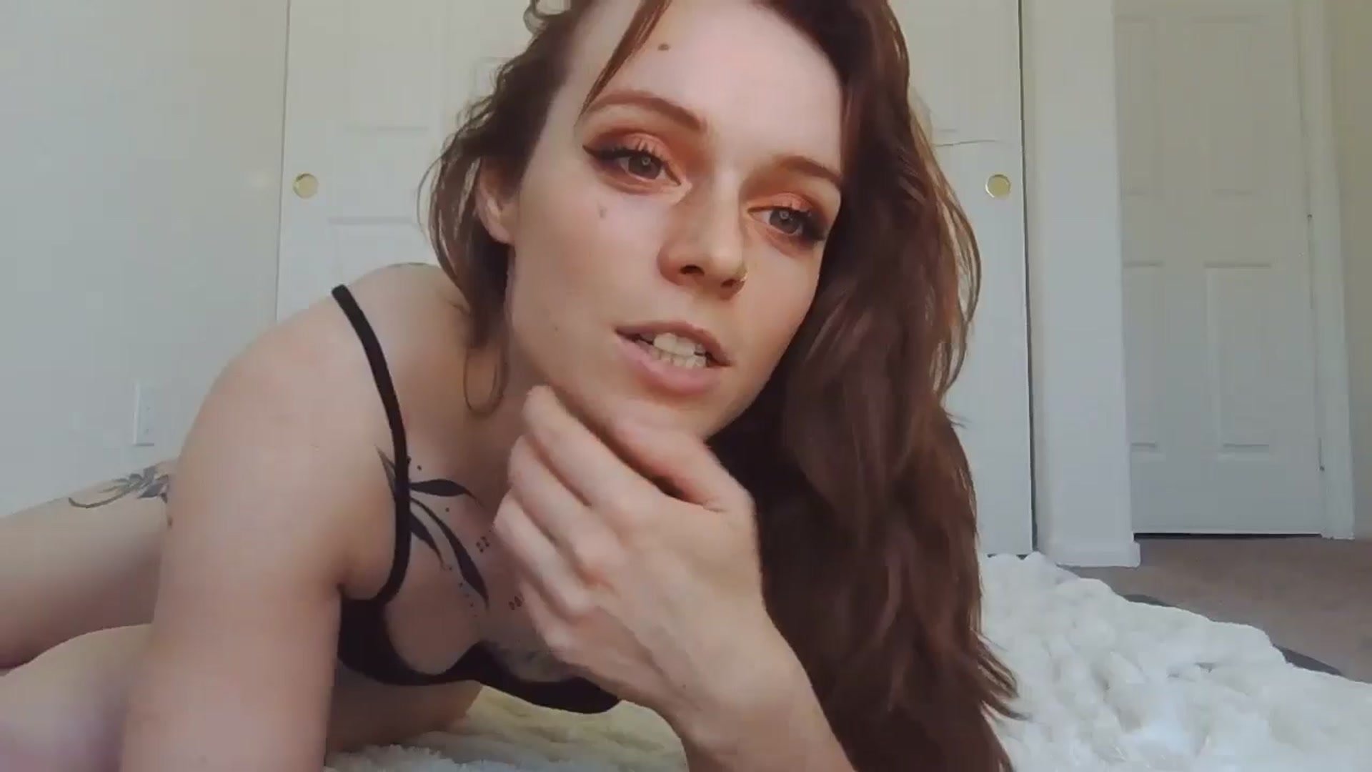 Gallery image thumbnail from Taylor_tinker's myfreecams stream on, 05/29/2024, 22:16 image 12 of 20