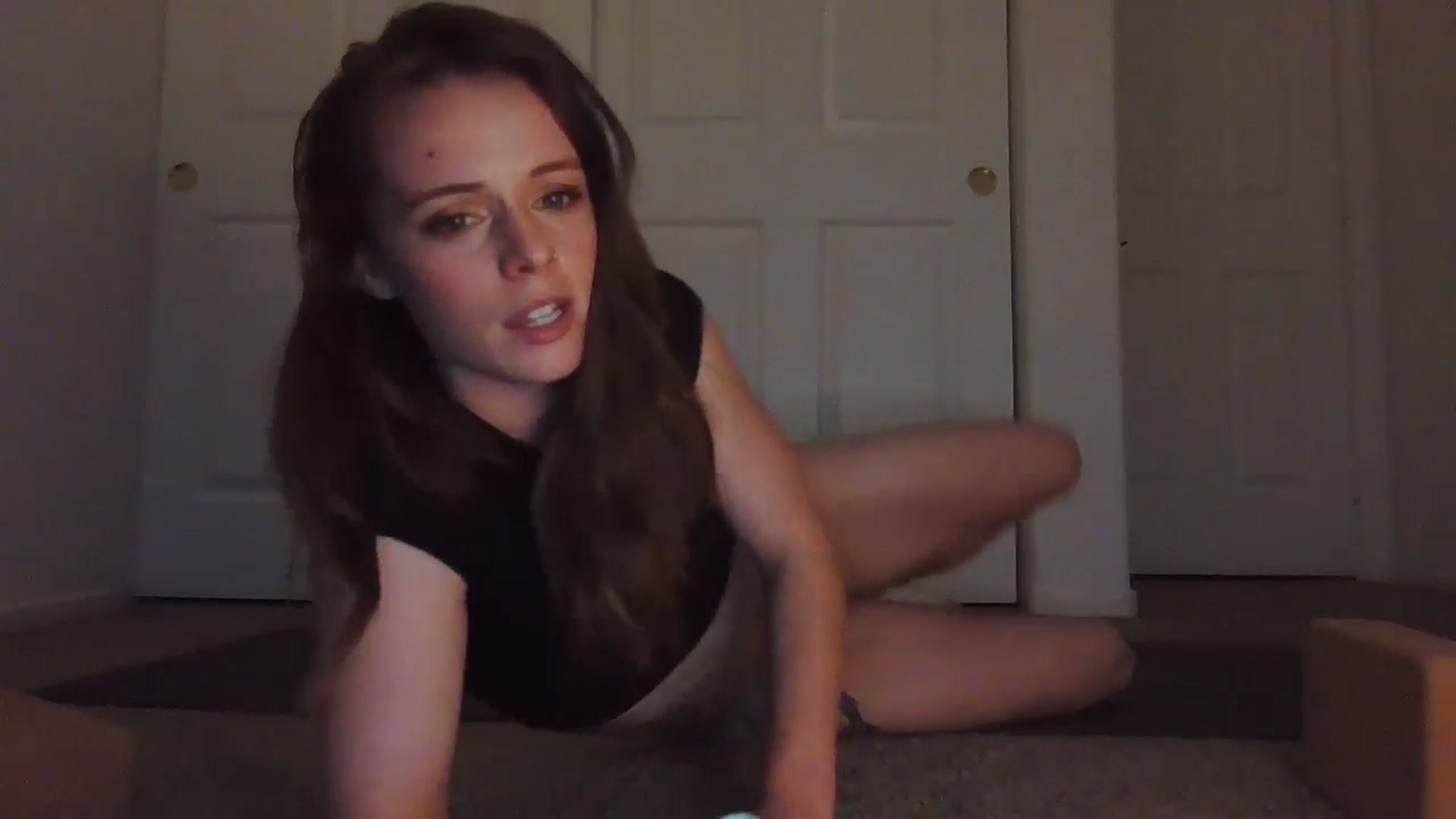 Gallery image thumbnail from Taylor_tinker's myfreecams stream on, 08/23/2024, 03:34 image 8 of 20