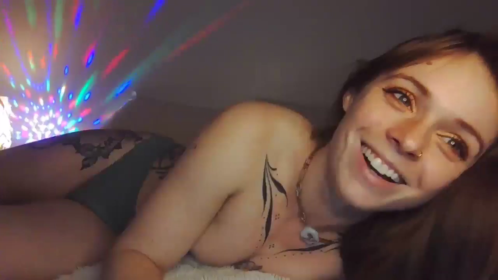 Gallery image thumbnail from Taylor_tinker's myfreecams stream on, 10/05/2024, 04:07 image 15 of 20