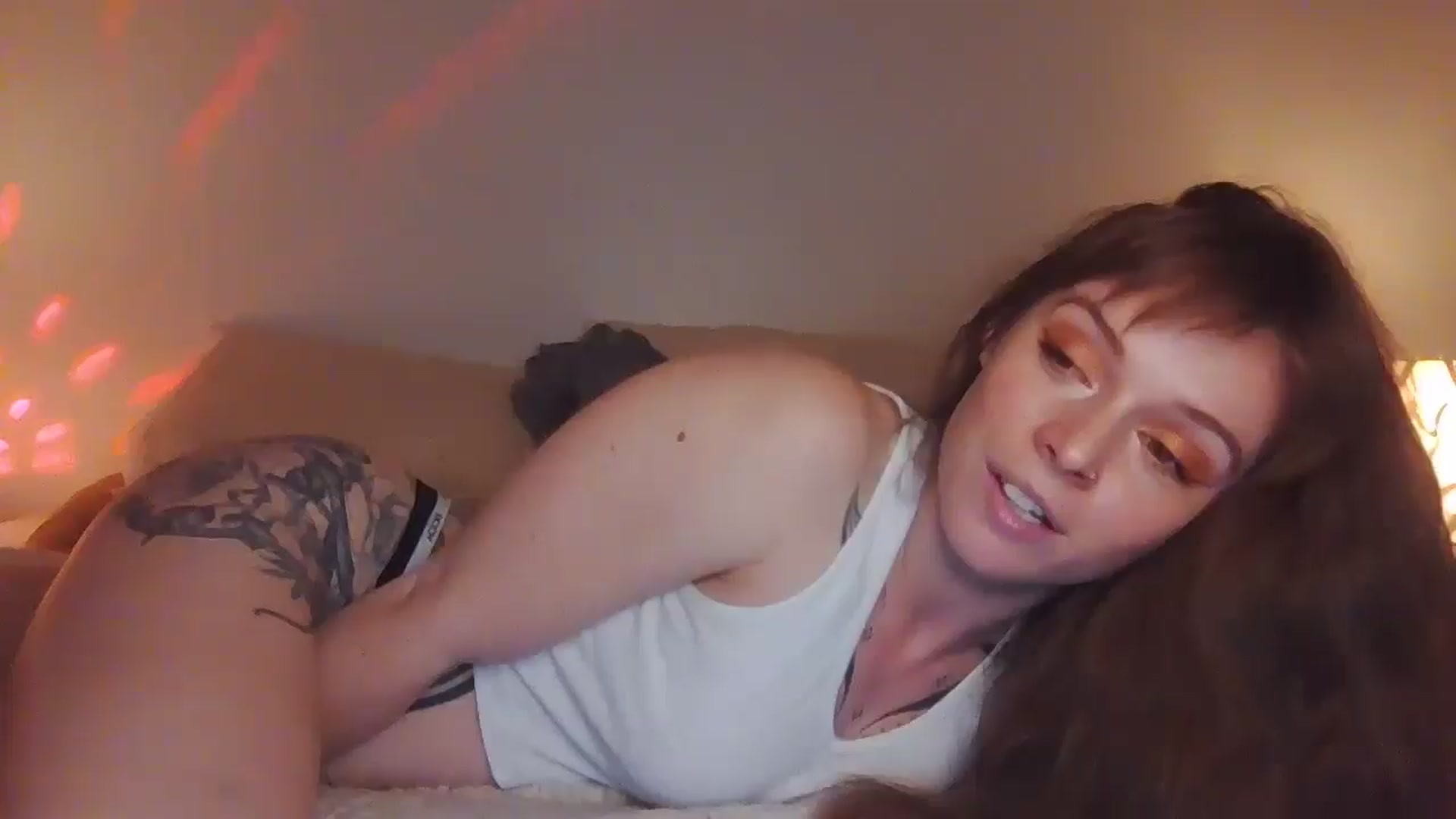 Gallery image thumbnail from Taylor_tinker's myfreecams stream on, 10/21/2024, 05:31 image 1 of 20