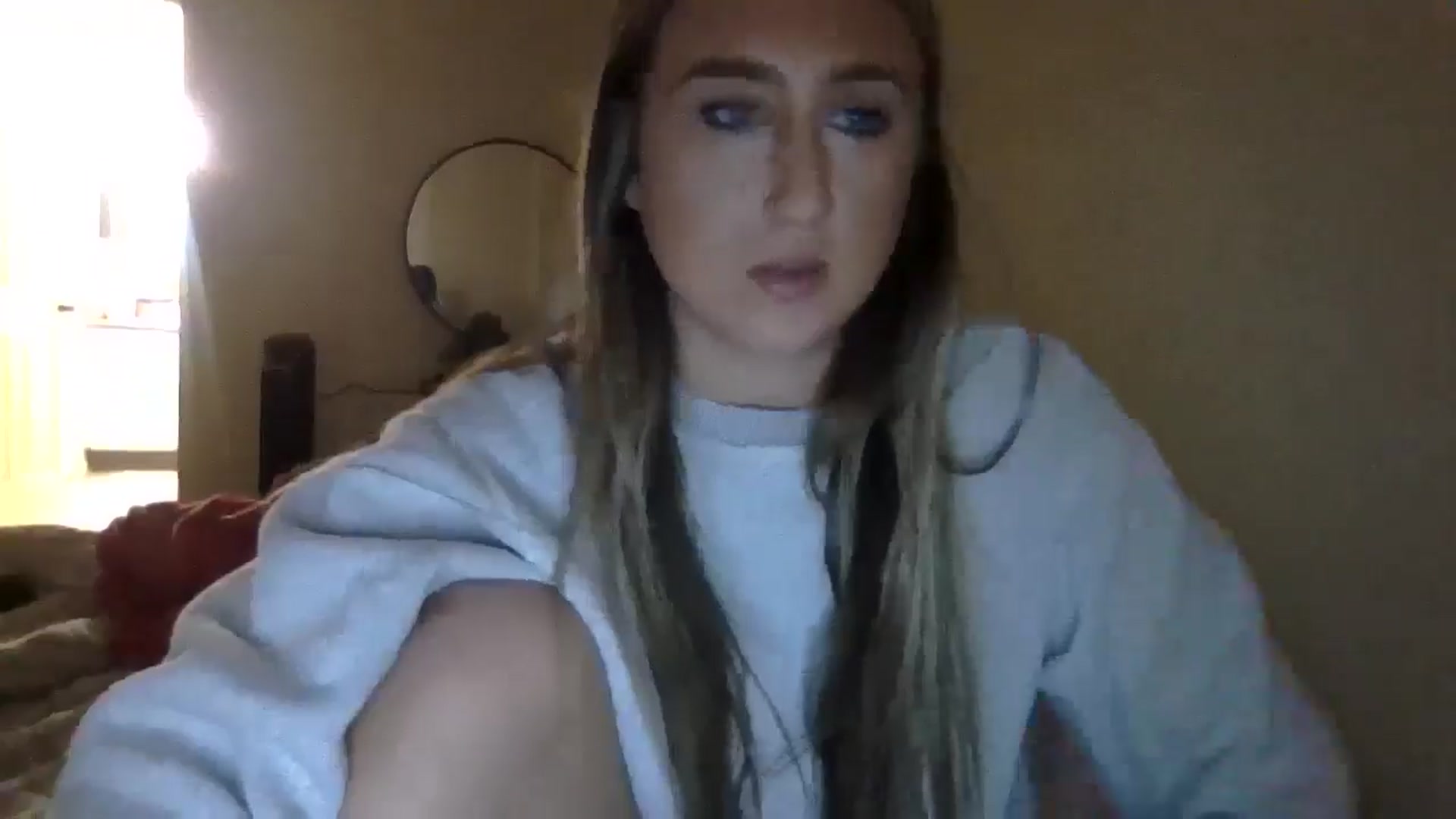 Gallery image thumbnail from Taylorgirl19's myfreecams stream on, 10/03/2024, 02:20 image 17 of 20