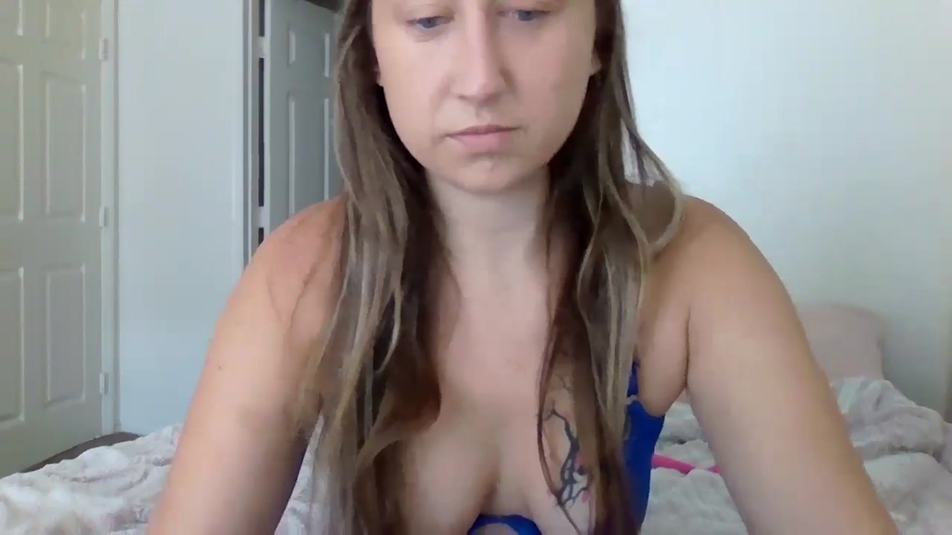 Gallery image thumbnail from Taylorgirl19's myfreecams stream on, 10/23/2024, 14:02 image 10 of 20