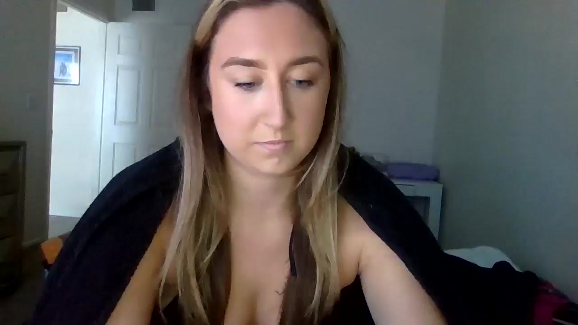 Gallery image thumbnail from Taylorgirl19's myfreecams stream on, 11/27/2024, 20:39 image 6 of 20