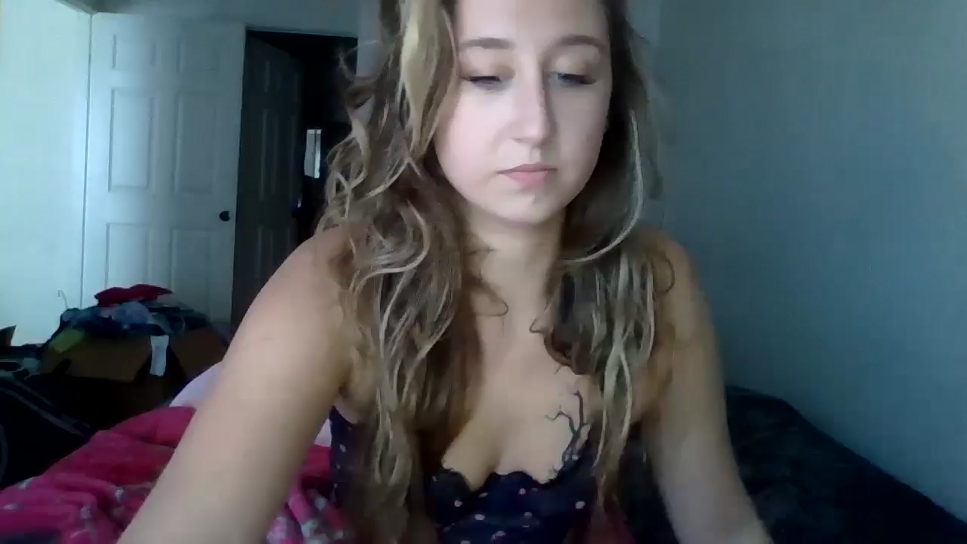 Gallery image thumbnail from Taylorgirl19's myfreecams stream on, 01/01/2025, 20:52 image 16 of 20