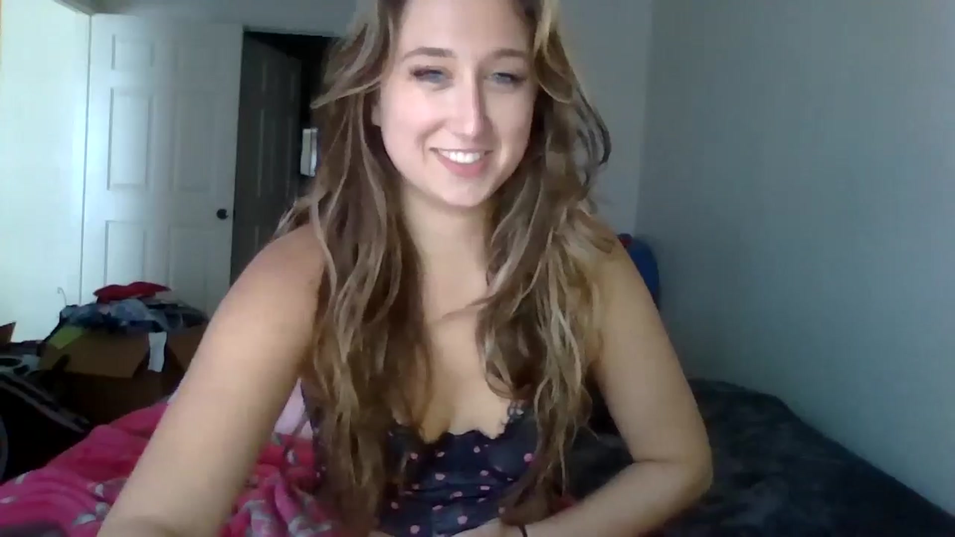 Gallery image thumbnail from Taylorgirl19's myfreecams stream on, 01/01/2025, 20:52 image 18 of 20