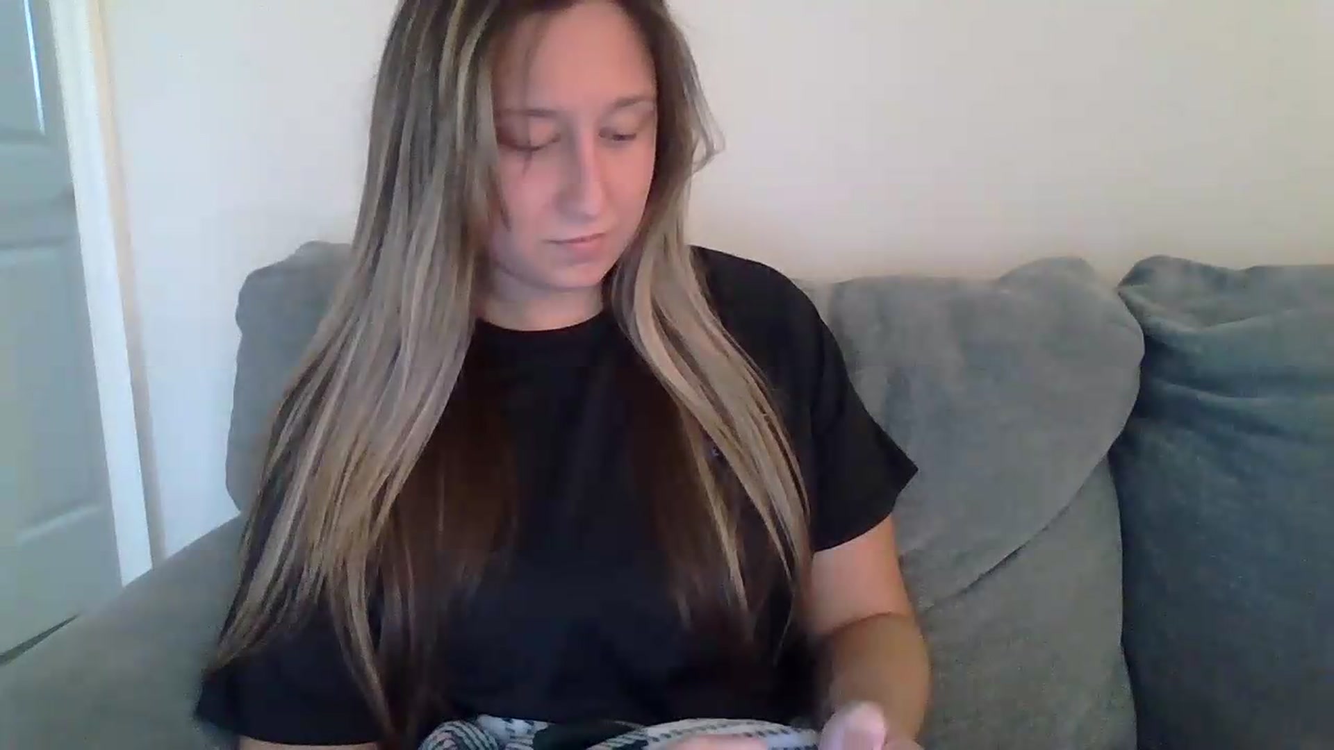 Gallery image thumbnail from Taylorgirl19's myfreecams stream on, 06/16/2026, 18:21 image 4 of 20