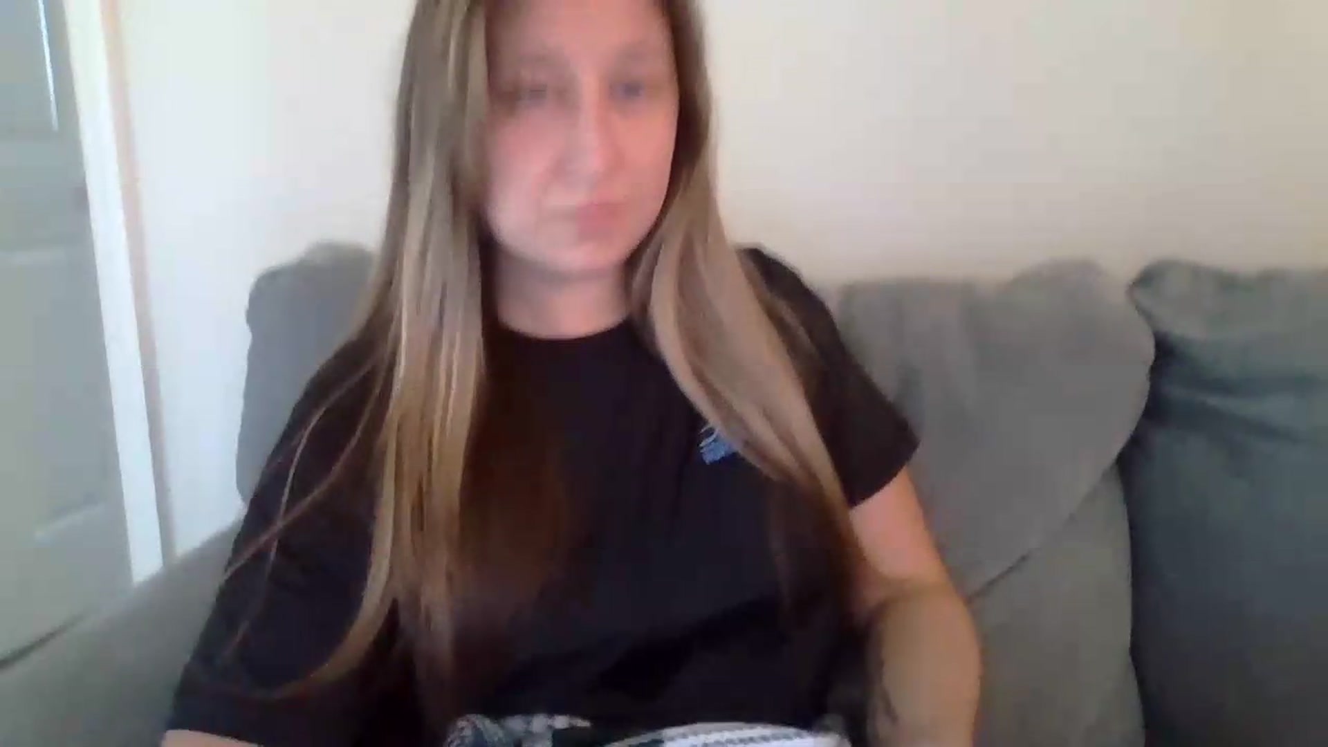 Gallery image thumbnail from Taylorgirl19's myfreecams stream on, 06/16/2026, 18:21 image 5 of 20