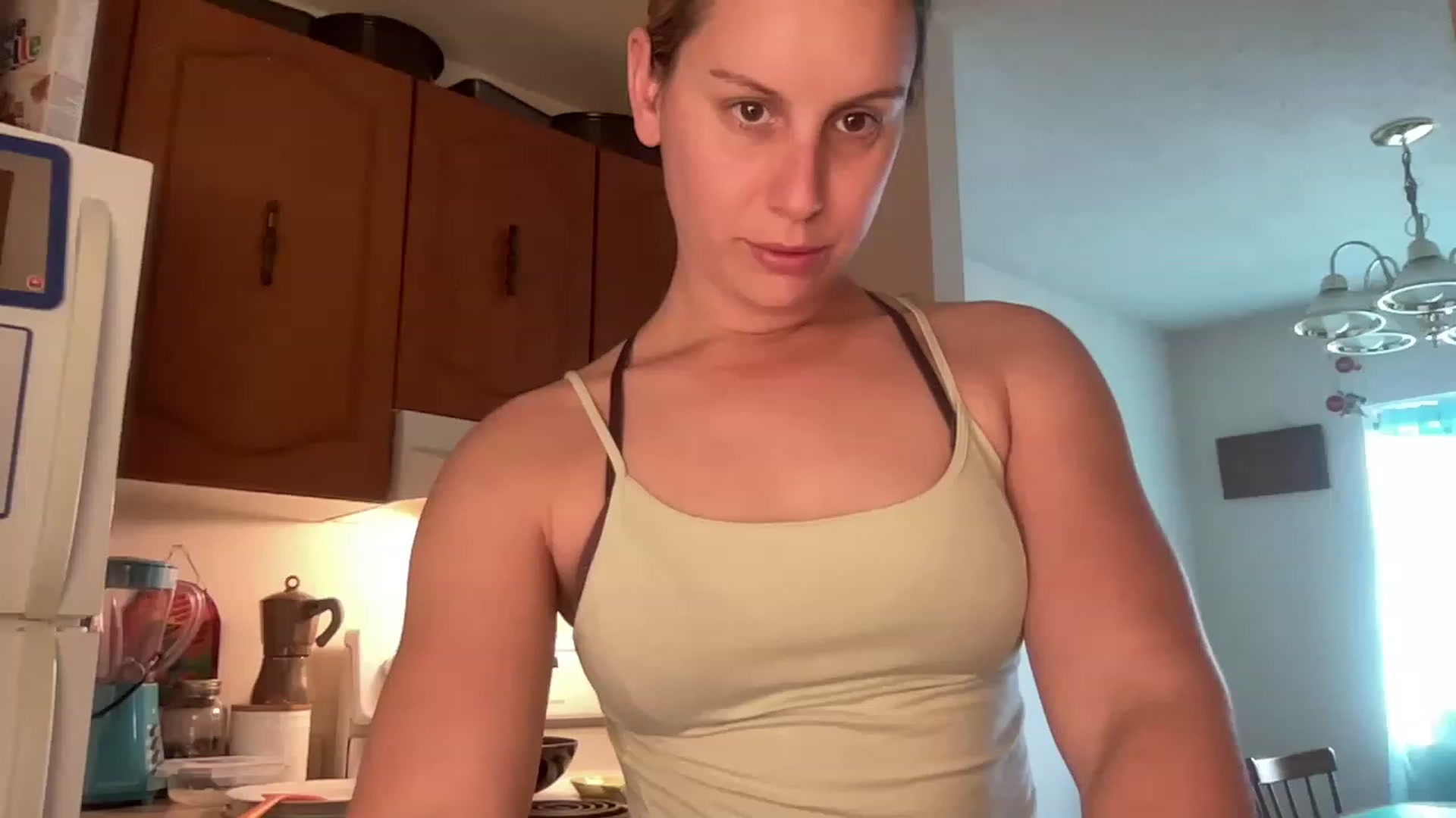 Gallery image thumbnail from Taylorrayson's myfreecams stream on, 05/03/2023, 16:05 image 19 of 20