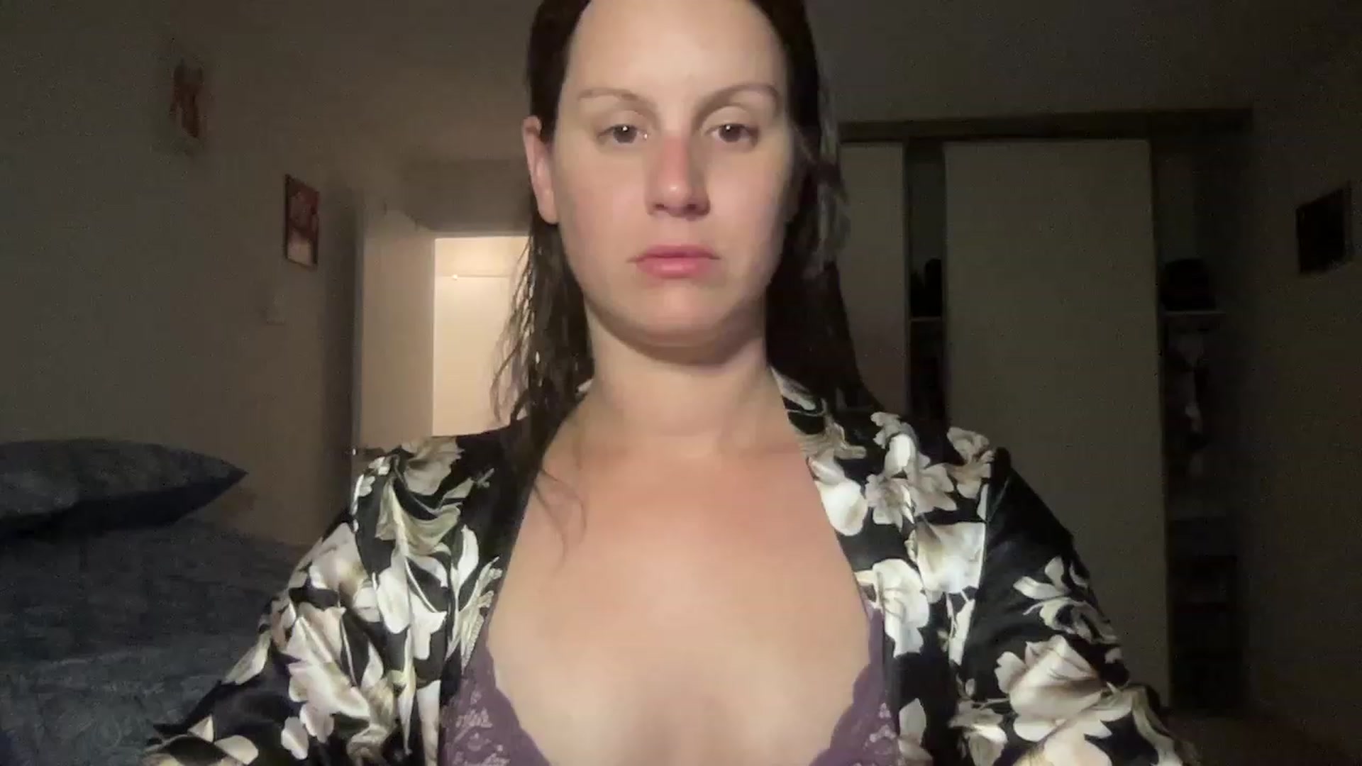 Gallery image thumbnail from Taylorrayson's myfreecams stream on, 06/12/2023, 24:10 image 17 of 20