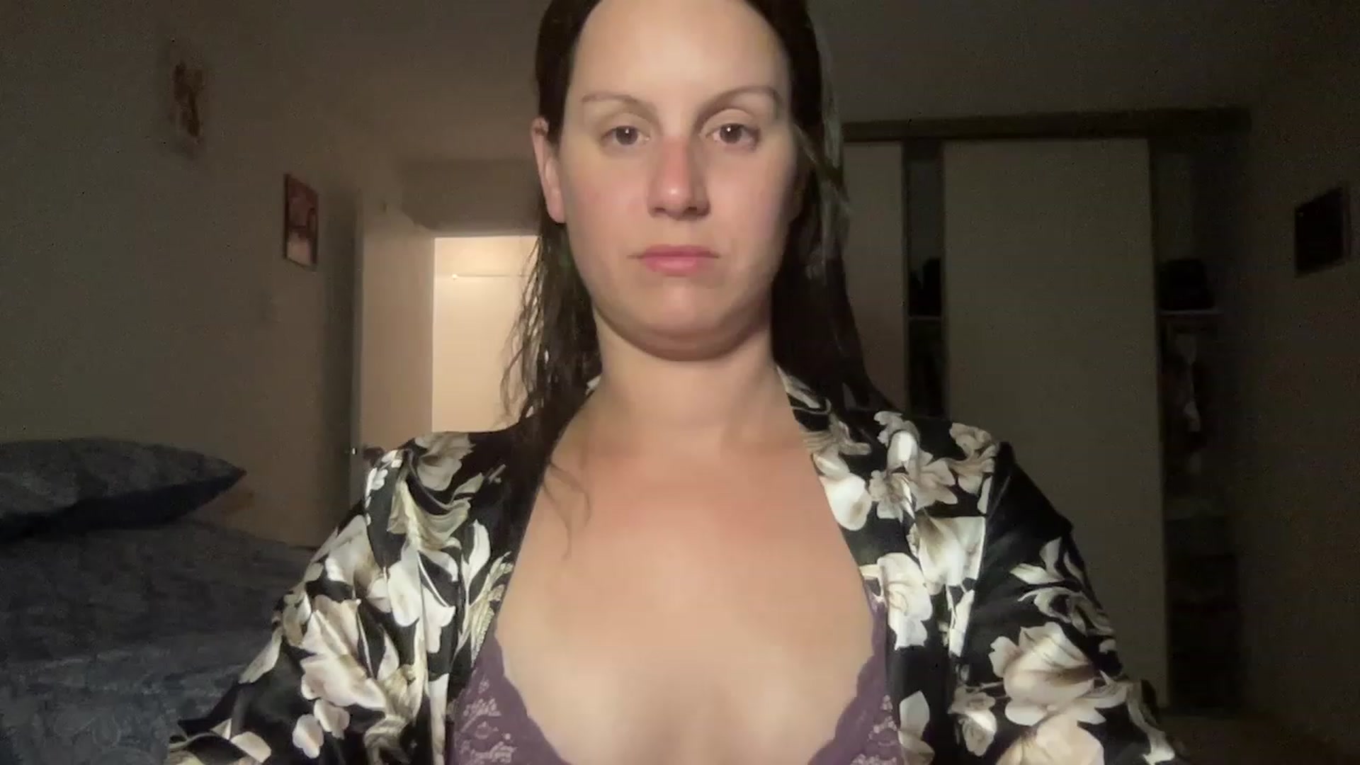 Gallery image thumbnail from Taylorrayson's myfreecams stream on, 06/12/2023, 24:10 image 18 of 20