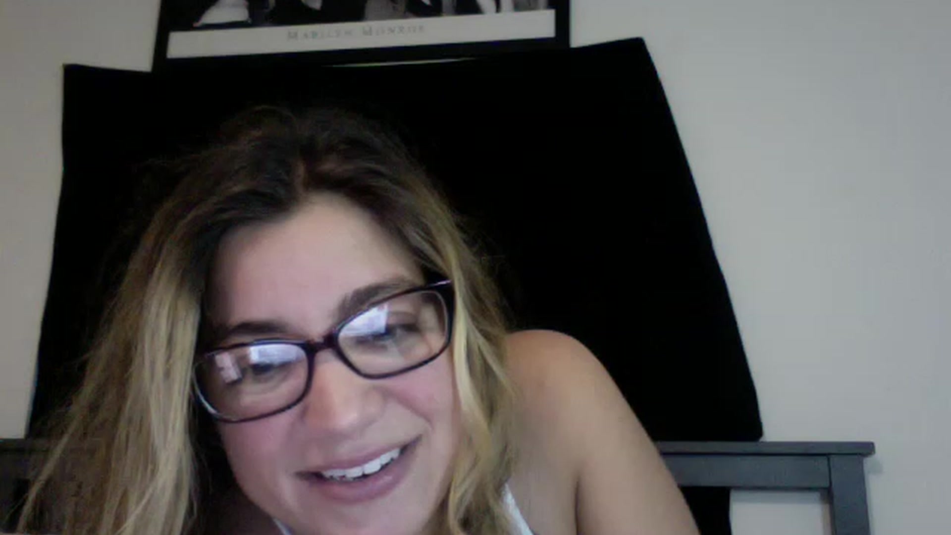 Gallery image thumbnail from Taytaybae27's myfreecams stream on, 12/01/2022, 08:11 image 14 of 20