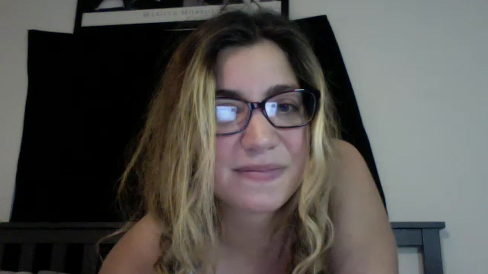 Gallery image thumbnail from Taytaybae27's myfreecams stream on, 12/01/2022, 08:11 image 15 of 20