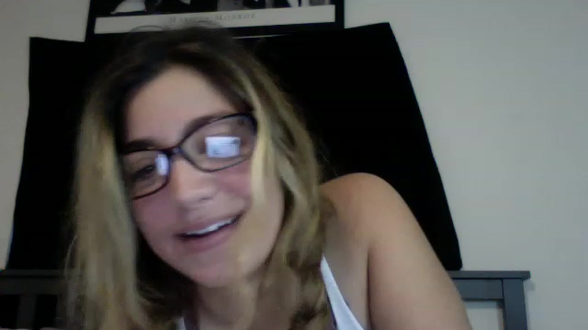 Gallery image thumbnail from Taytaybae27's myfreecams stream on, 12/01/2022, 08:11 image 10 of 20