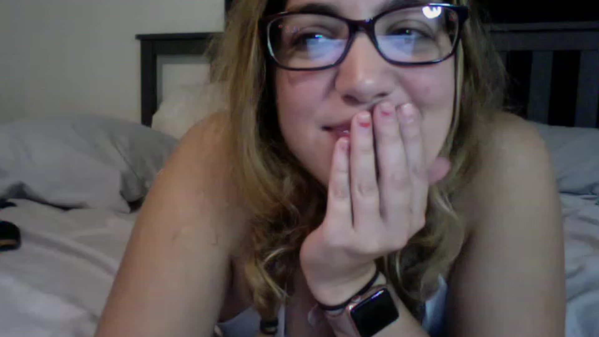 Gallery image thumbnail from Taytaybae27's myfreecams stream on, 11/22/2022, 02:36 image 17 of 20