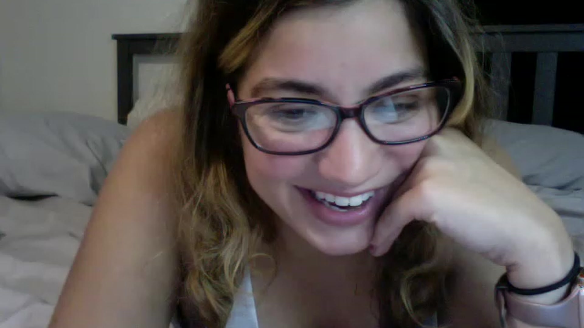 Gallery image thumbnail from Taytaybae27's myfreecams stream on, 11/22/2022, 02:36 image 13 of 20