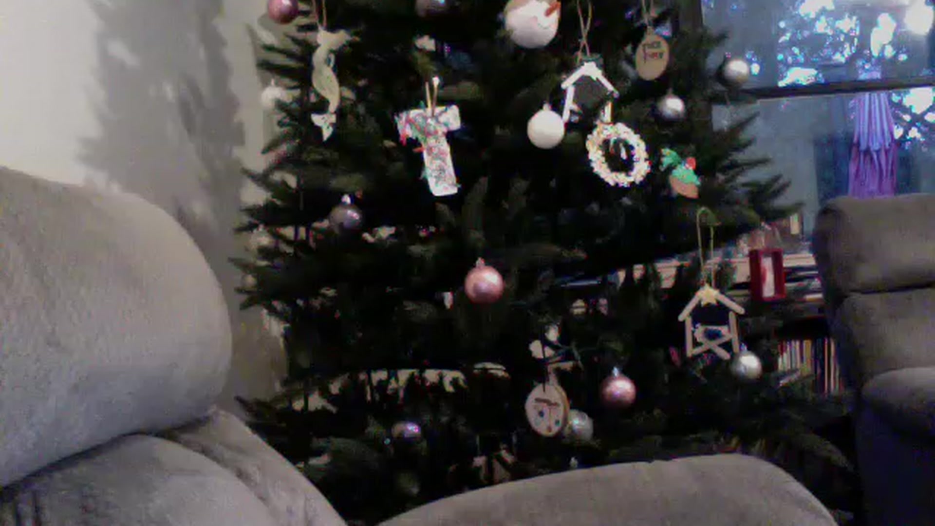 Gallery image thumbnail from Taytaybae27's myfreecams stream on, 12/29/2022, 22:54 image 15 of 20
