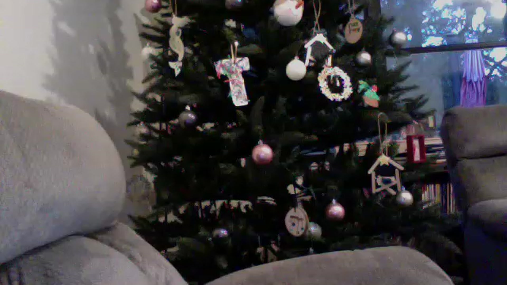 Gallery image thumbnail from Taytaybae27's myfreecams stream on, 12/29/2022, 22:54 image 13 of 20