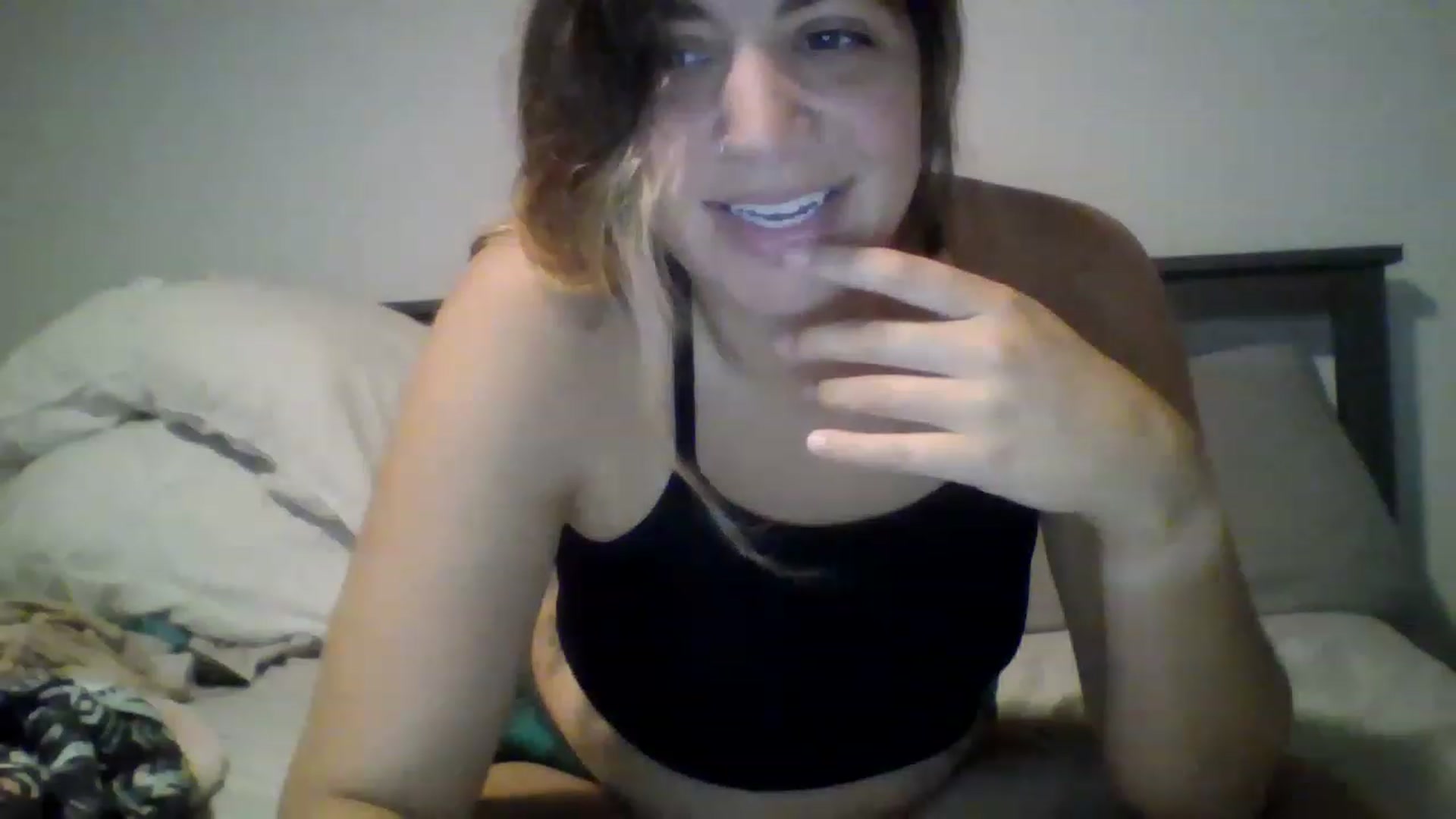 Gallery image thumbnail from Taytaybae27's myfreecams stream on, 05/10/2023, 05:59 image 9 of 20