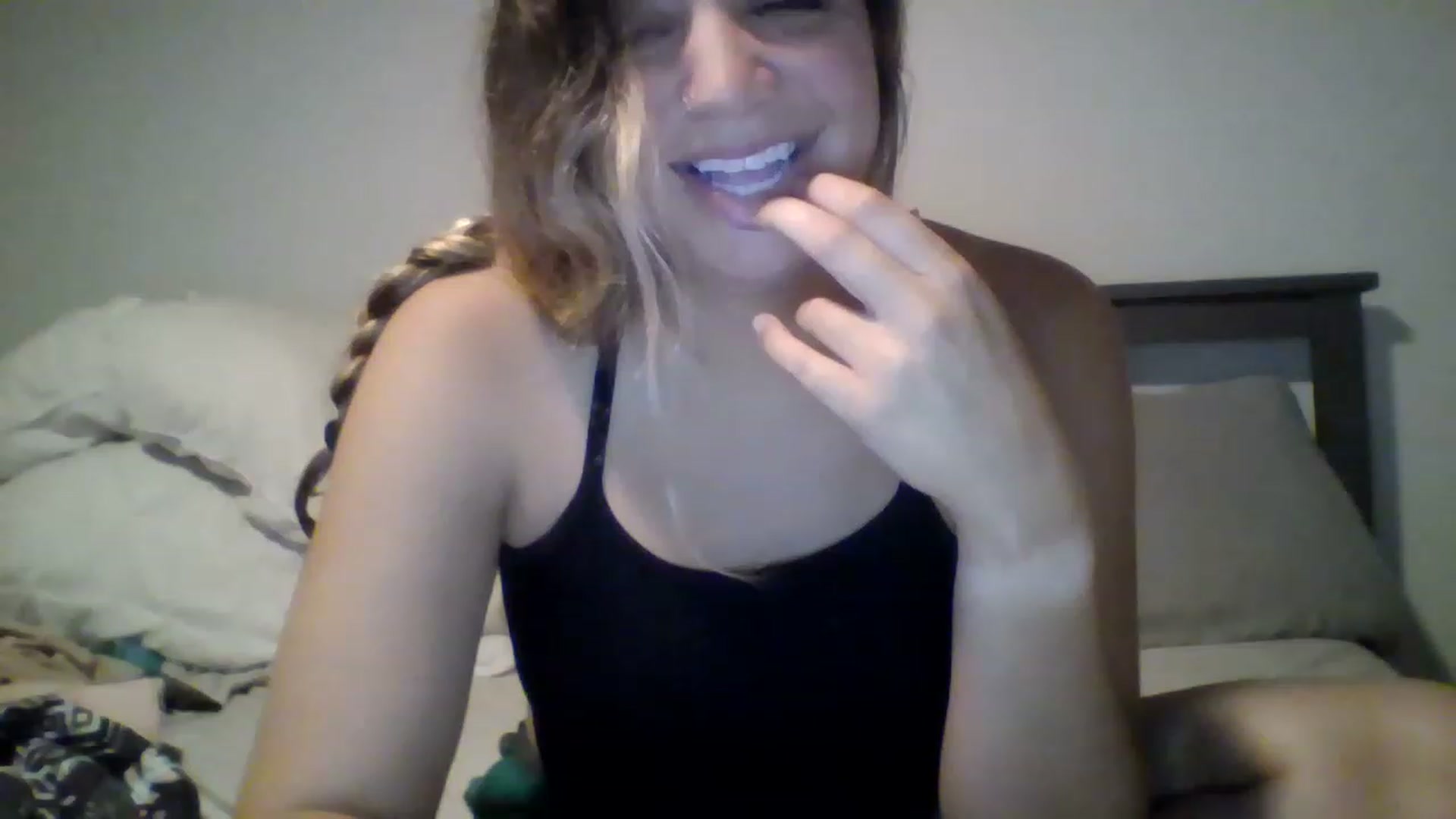 Gallery image thumbnail from Taytaybae27's myfreecams stream on, 05/10/2023, 05:59 image 14 of 20