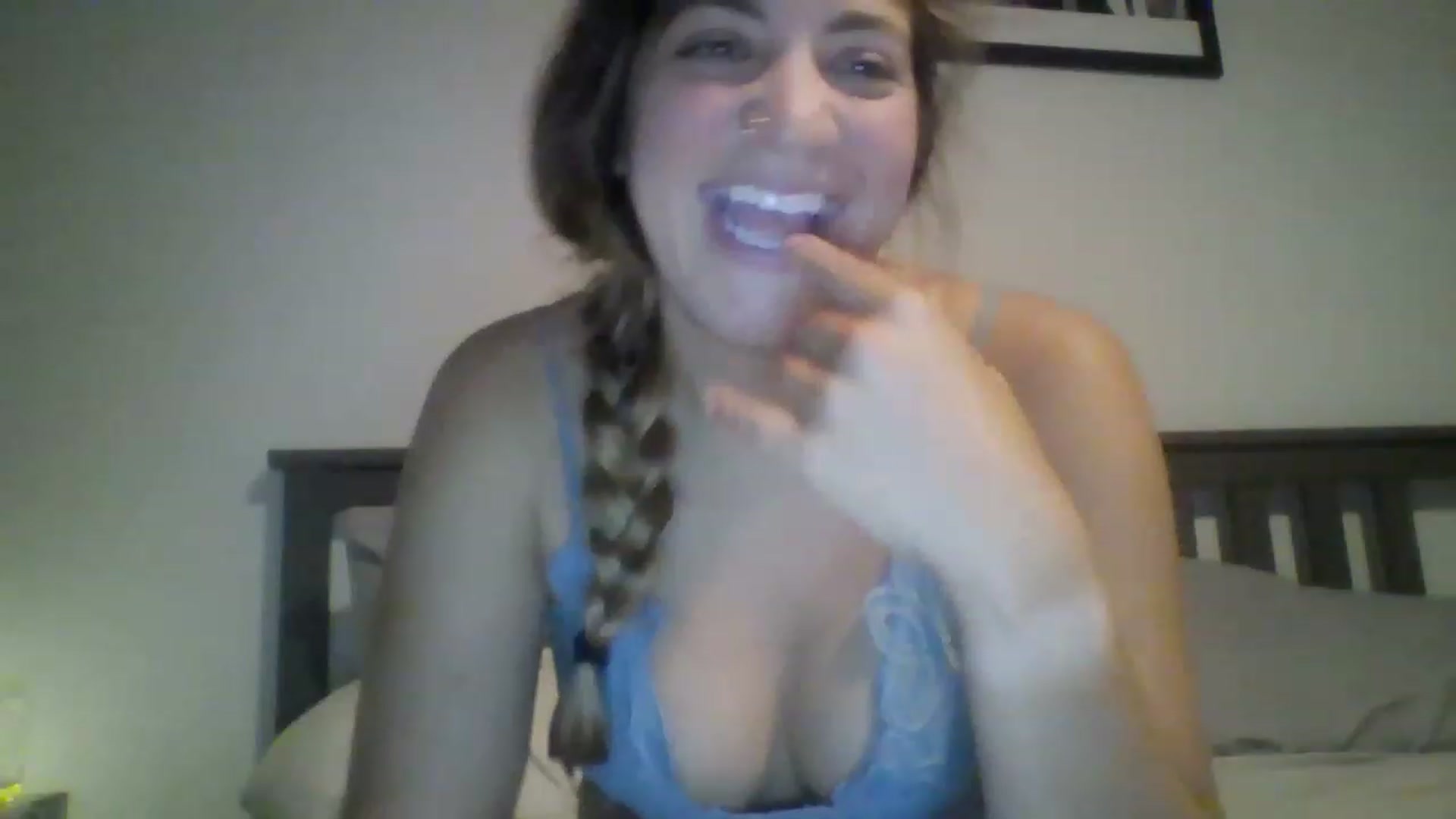 Gallery image thumbnail from Taytaybae27's myfreecams stream on, 05/22/2023, 04:43 image 16 of 20