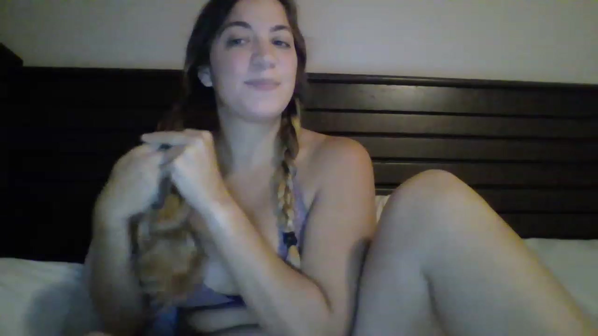 Gallery image thumbnail from Taytaybae27's myfreecams stream on, 06/19/2023, 03:14 image 6 of 20