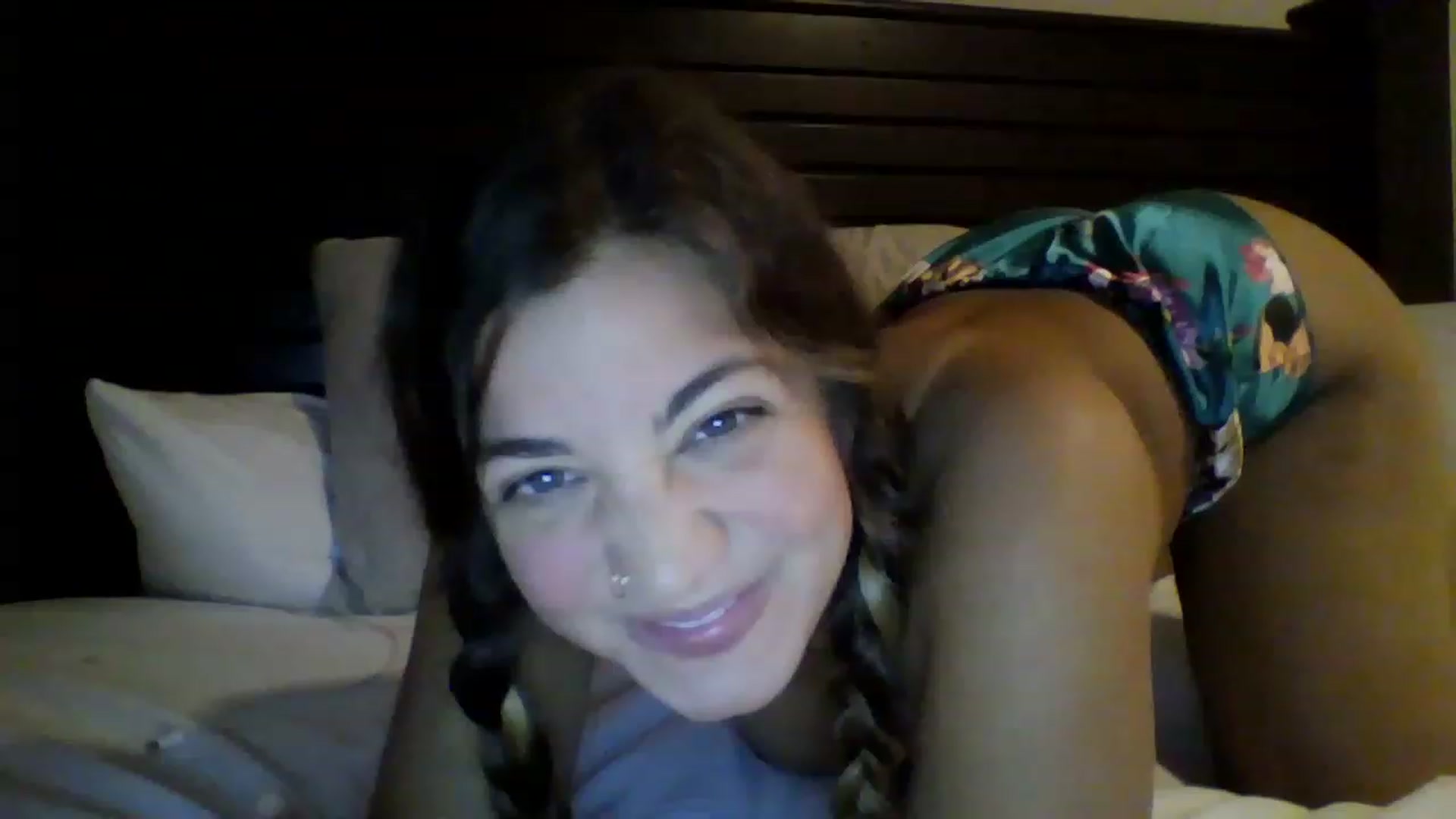 Gallery image thumbnail from Taytaybae27's myfreecams stream on, 06/19/2023, 03:14 image 18 of 20