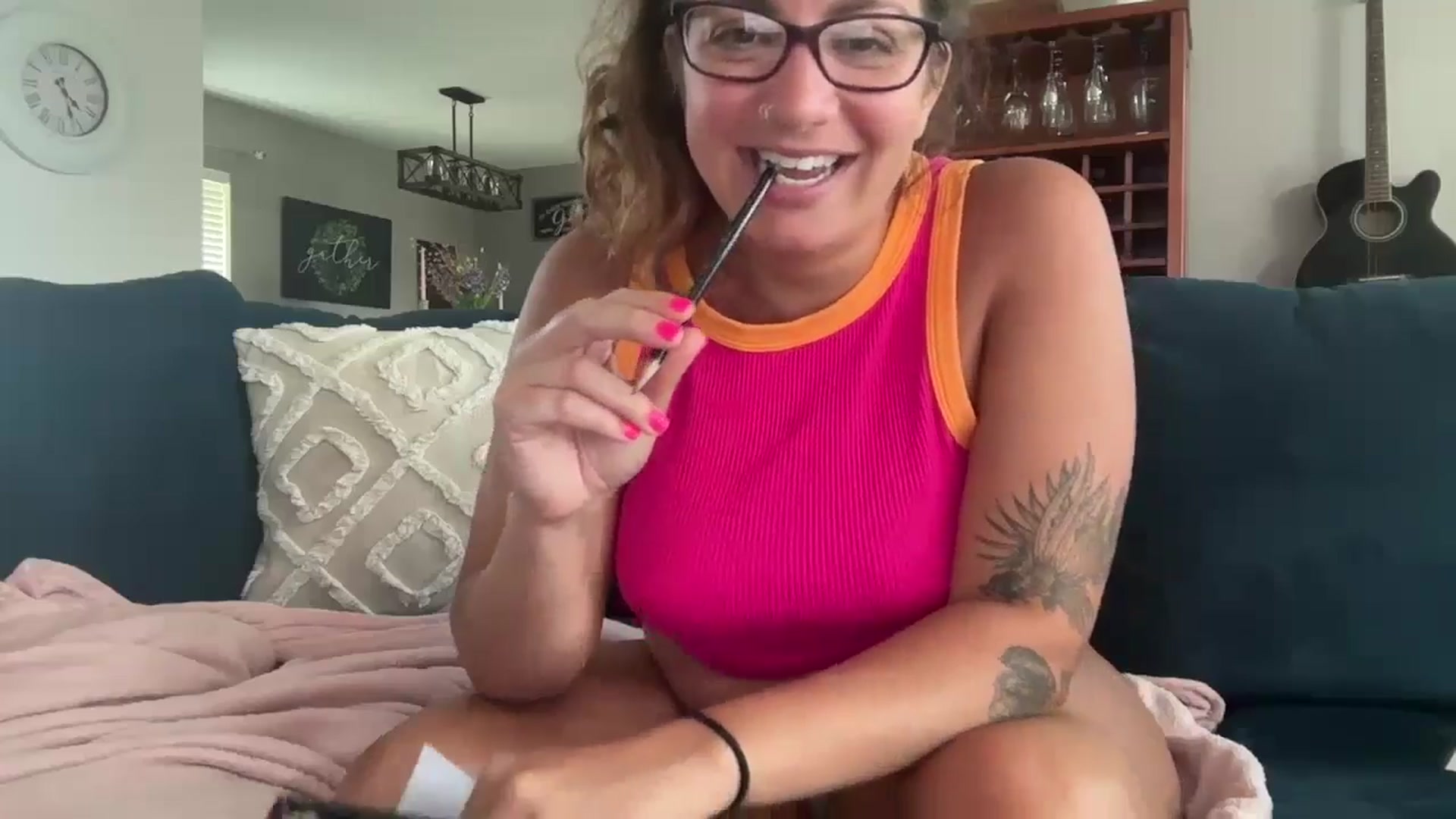 Gallery image thumbnail from Taytaybae27's myfreecams stream on, 06/27/2024, 20:32 image 17 of 20