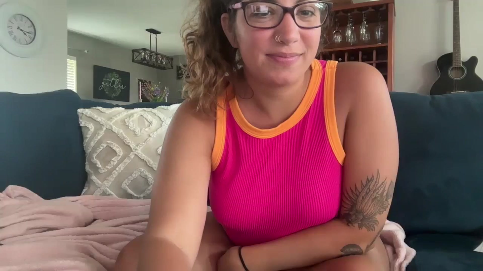 Gallery image thumbnail from Taytaybae27's myfreecams stream on, 06/27/2024, 20:32 image 3 of 20