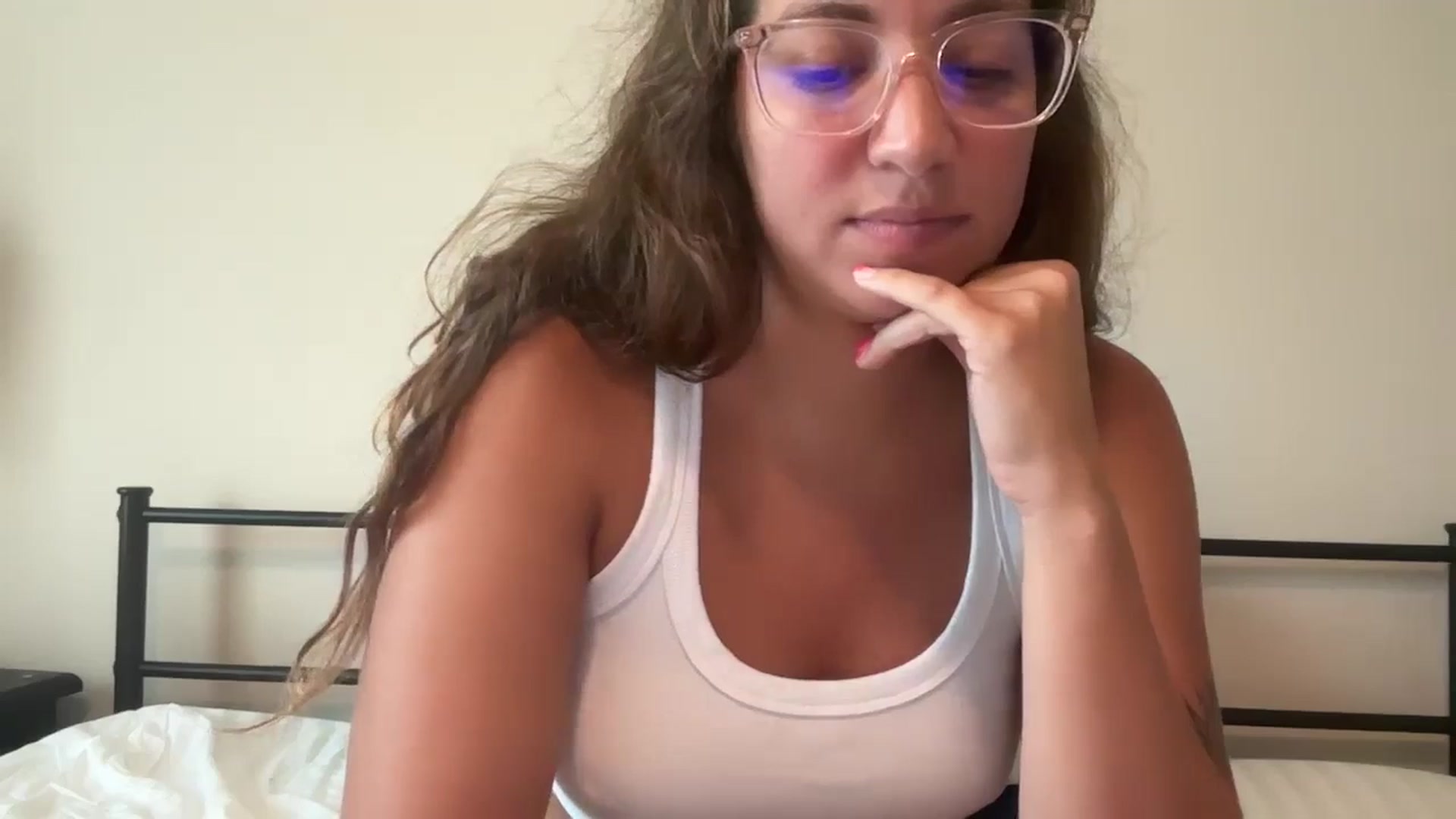 Gallery image thumbnail from Taytaybae27's myfreecams stream on, 07/09/2024, 22:25 image 2 of 20