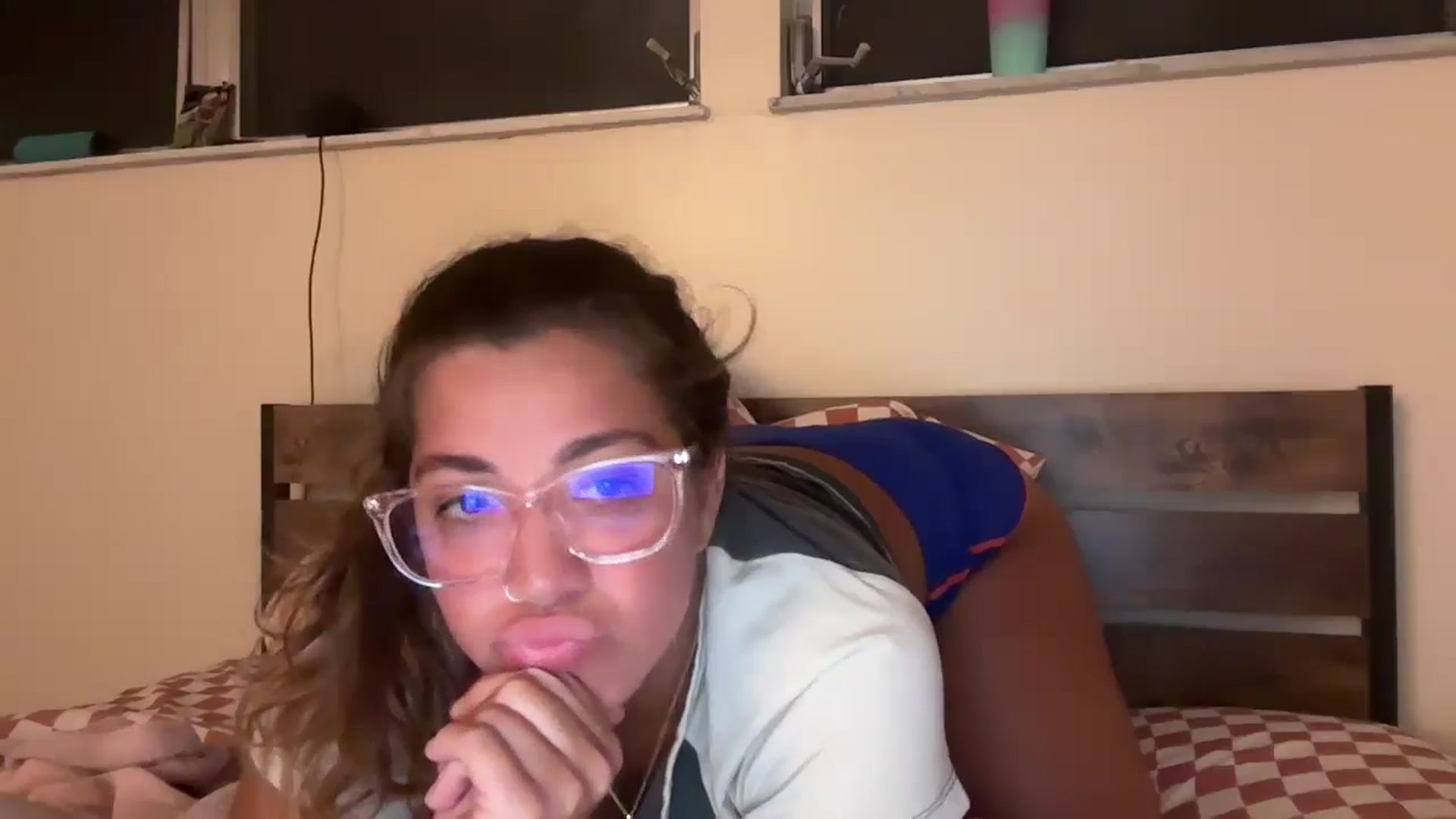 Gallery image thumbnail from Taytaybae27's myfreecams stream on, 08/29/2024, 01:02 image 9 of 20