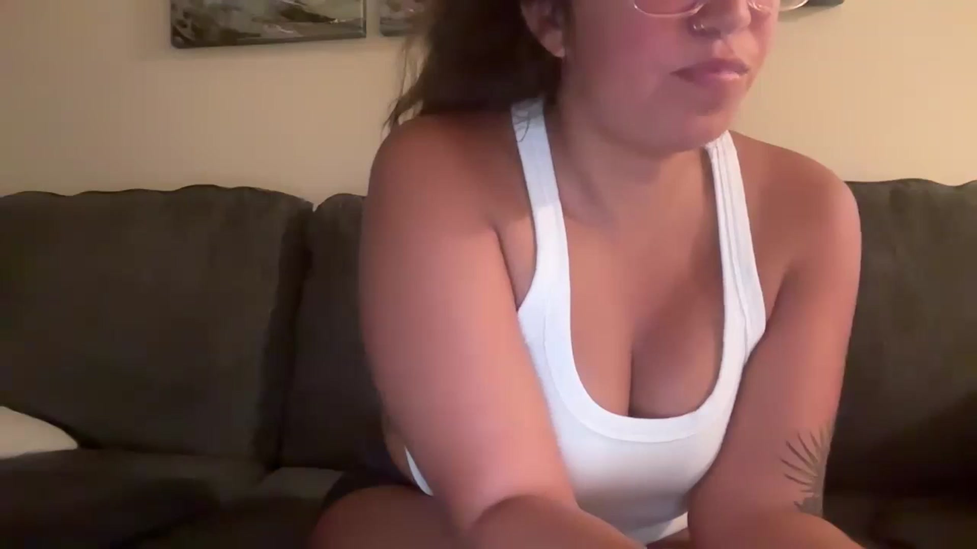Gallery image thumbnail from Taytaybae27's myfreecams stream on, 09/02/2024, 02:48 image 13 of 20