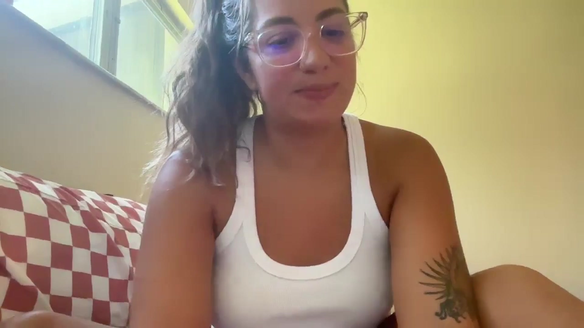 Gallery image thumbnail from Taytaybae27's myfreecams stream on, 09/02/2024, 14:45 image 12 of 20