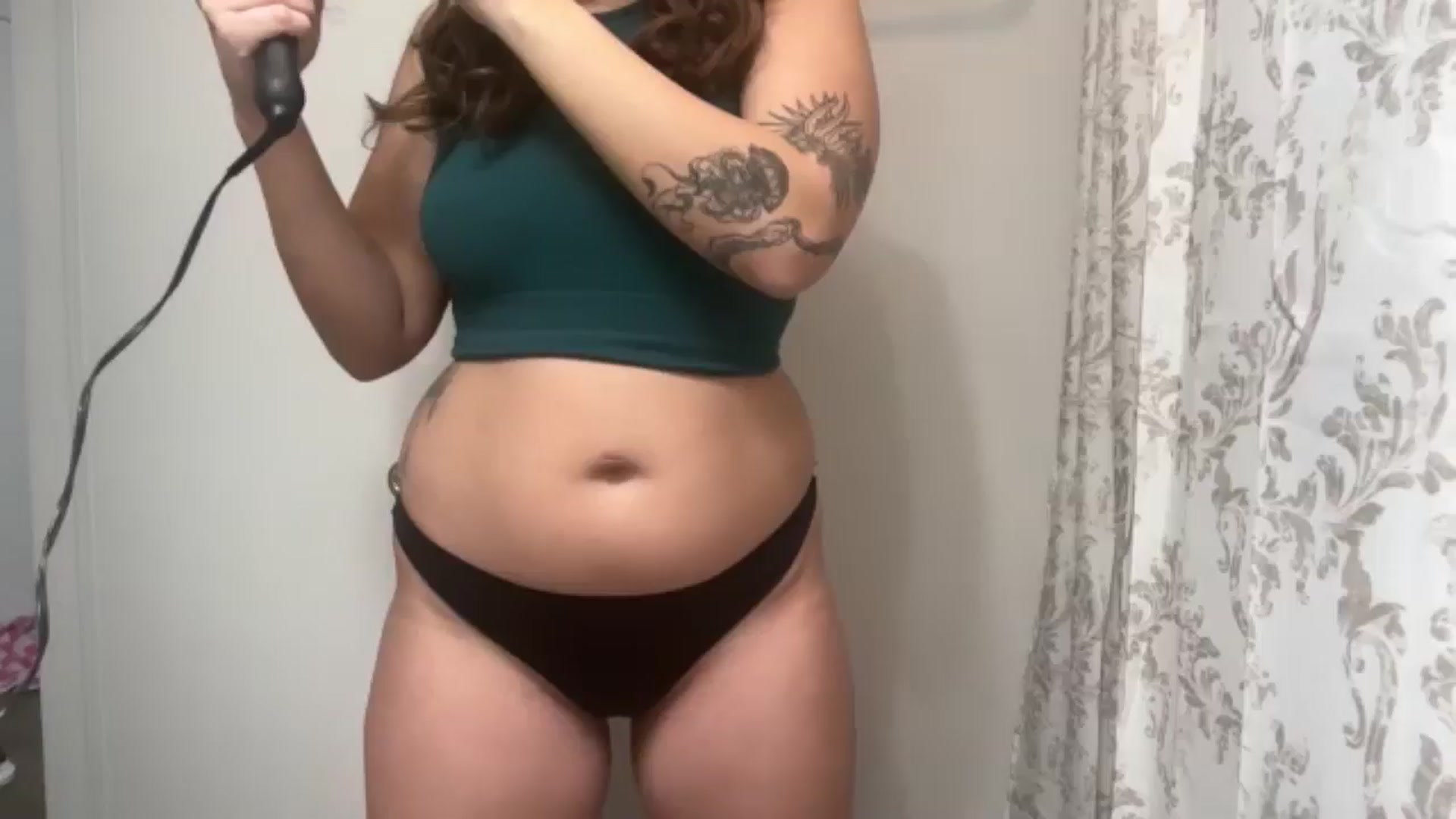 Gallery image thumbnail from Taytaybae27's myfreecams stream on, 03/05/2025, 17:11 image 16 of 20