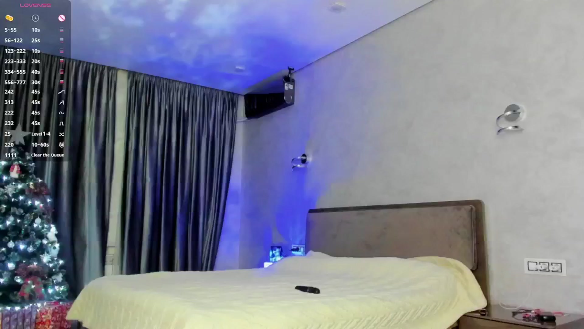 Gallery image thumbnail from TeAmoK's myfreecams stream on, 12/24/2024, 21:57 image 19 of 20
