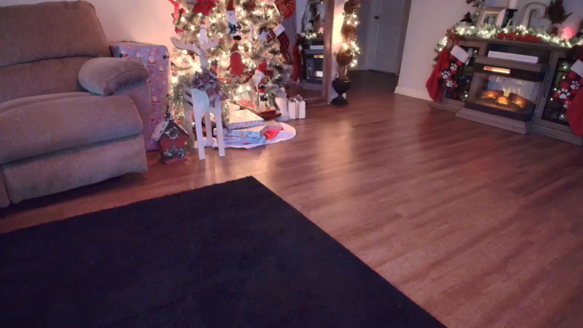 Gallery image thumbnail from TeXMilF's myfreecams stream on, 12/18/2025, 19:55 image 11 of 20