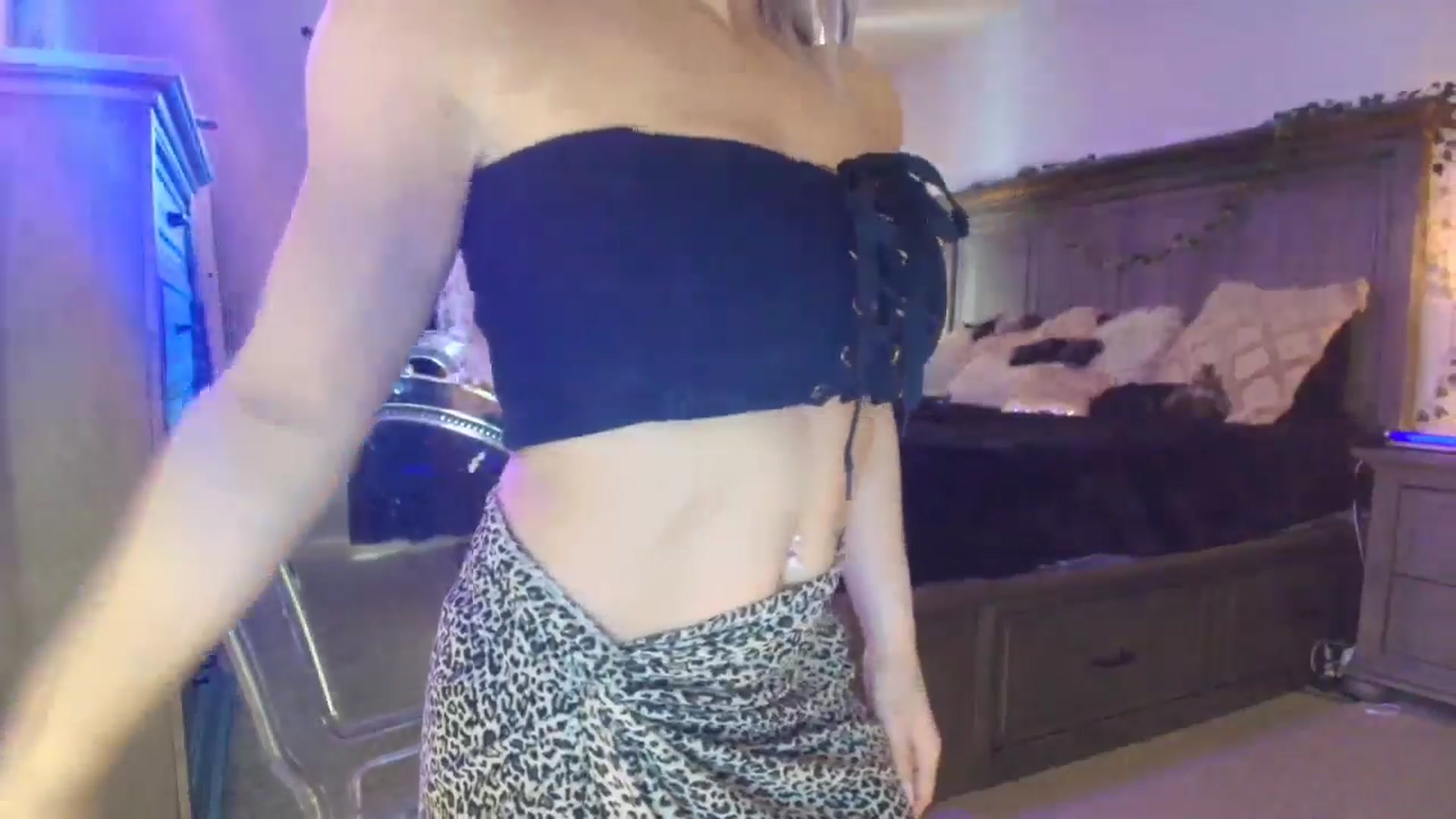 Gallery image thumbnail from TeXMilF's myfreecams stream on, 12/21/2025, 18:56 image 3 of 20