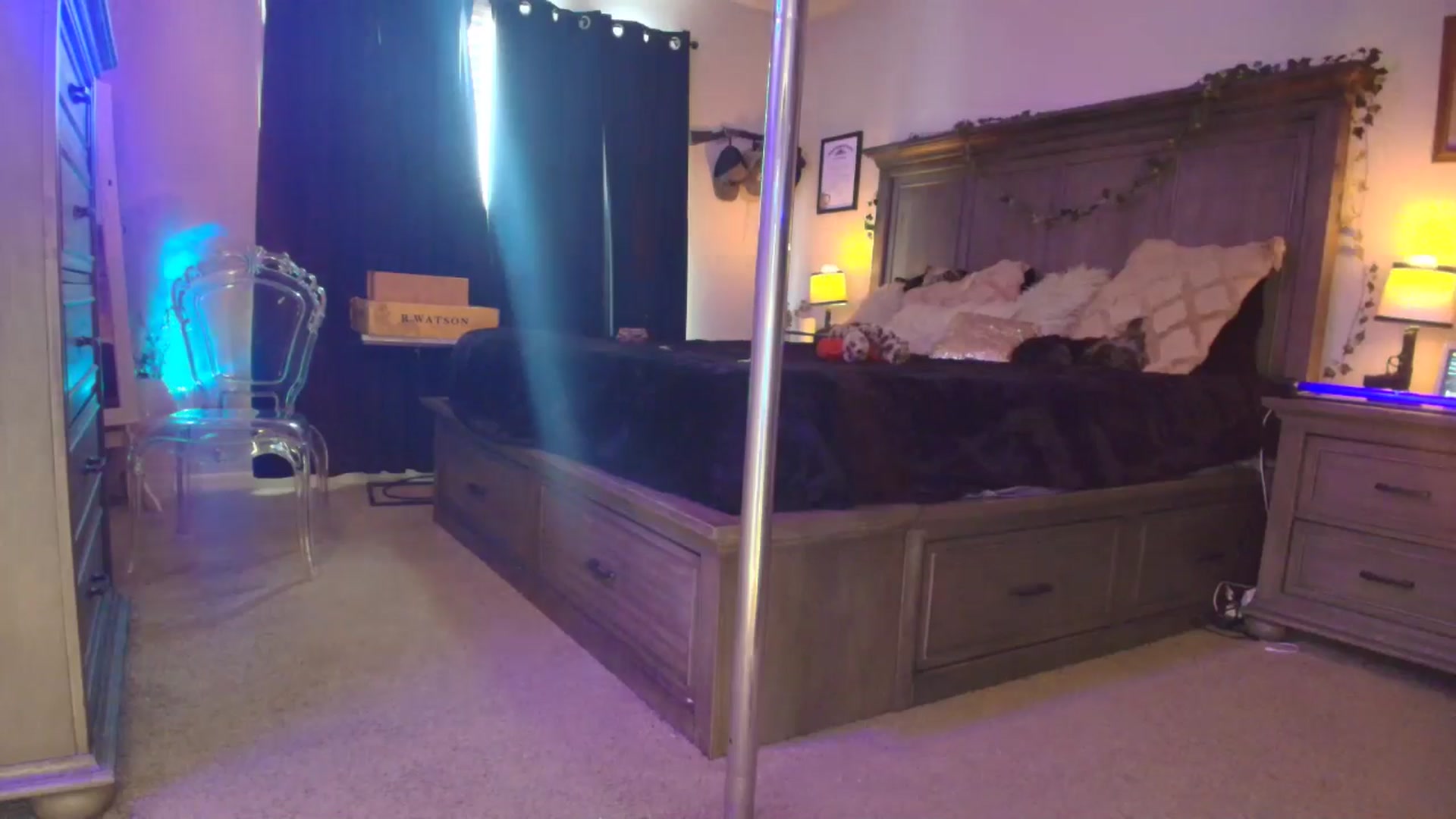 Gallery image thumbnail from TeXMilF's myfreecams stream on, 12/21/2025, 18:56 image 14 of 20