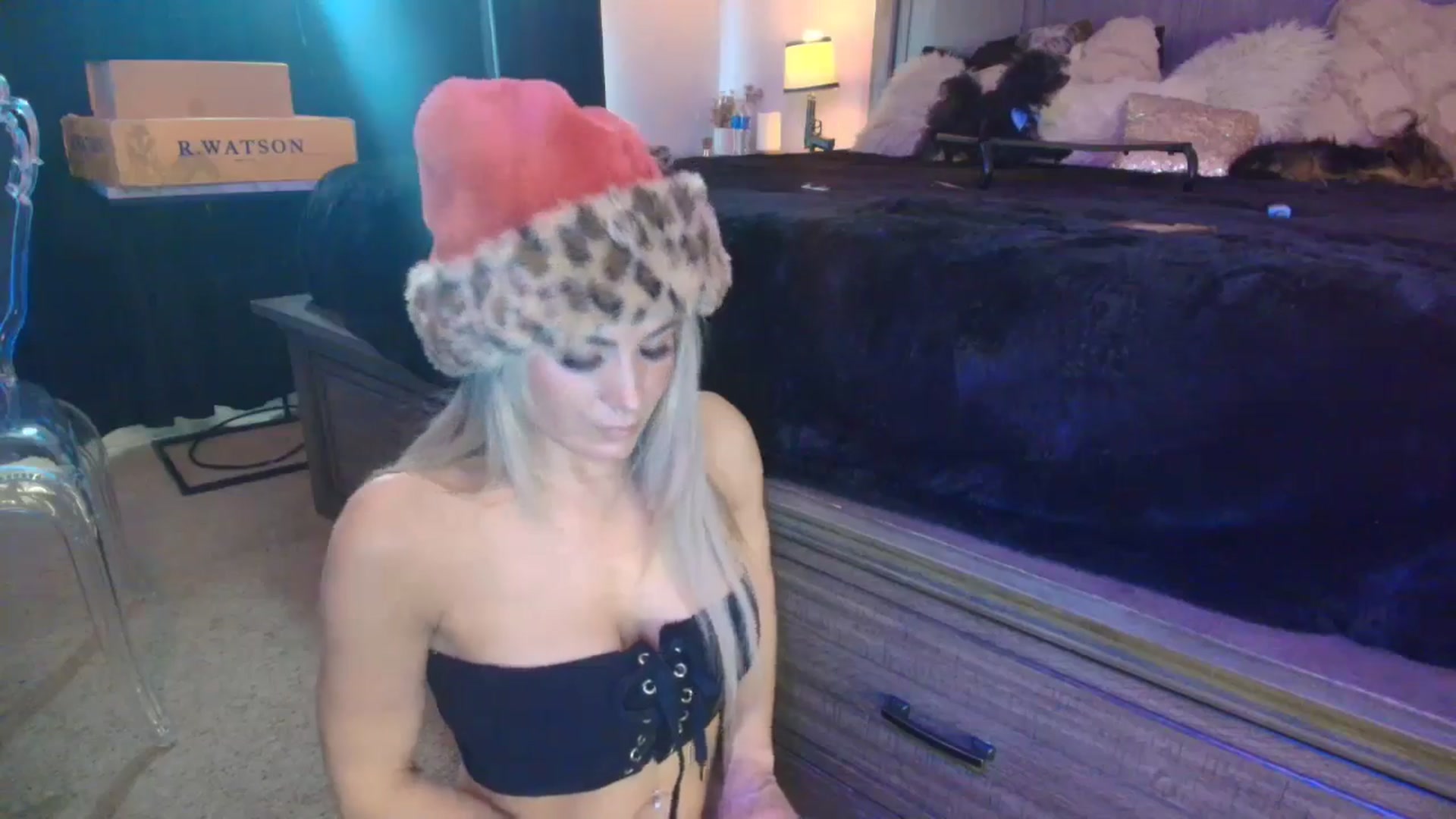 Gallery image thumbnail from TeXMilF's myfreecams stream on, 12/21/2025, 19:48 image 3 of 20