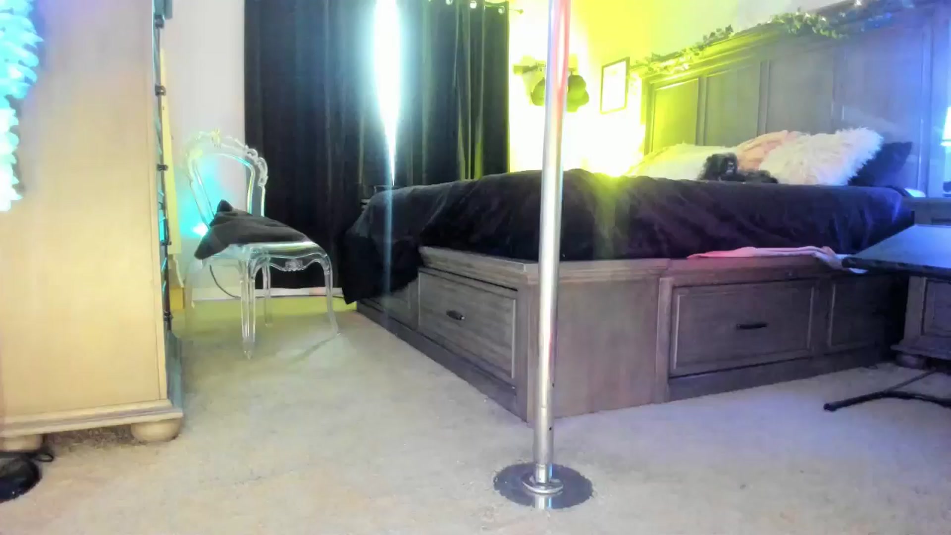 Gallery image thumbnail from TeXxxx's myfreecams stream on, 02/18/2025, 17:11 image 12 of 20