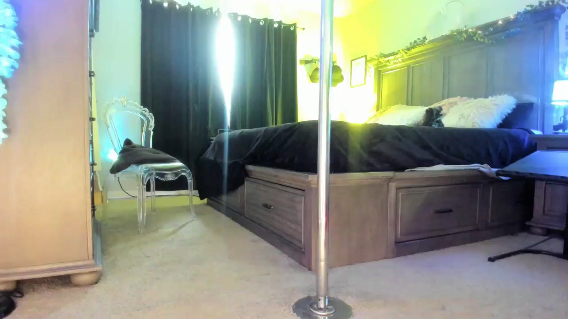 Gallery image thumbnail from TeXxxx's myfreecams stream on, 02/18/2025, 17:11 image 20 of 20