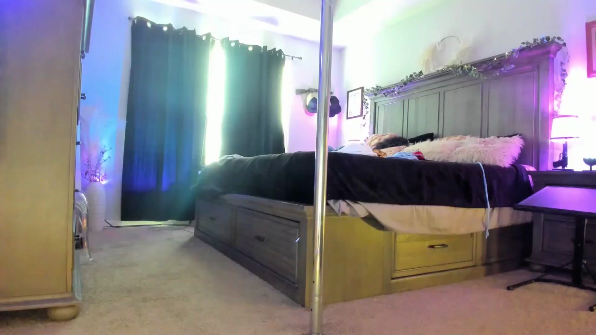 Gallery image thumbnail from TeXxxx's myfreecams stream on, 02/25/2025, 18:56 image 1 of 20