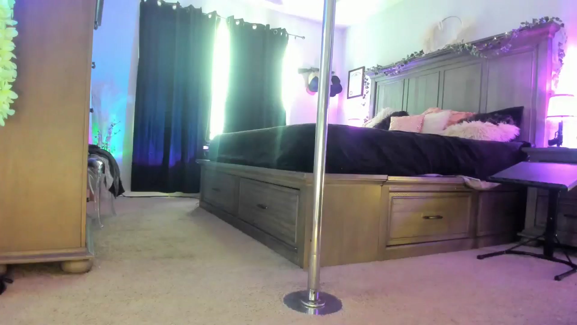 Gallery image thumbnail from TeXxxx's myfreecams stream on, 02/26/2025, 17:28 image 9 of 20