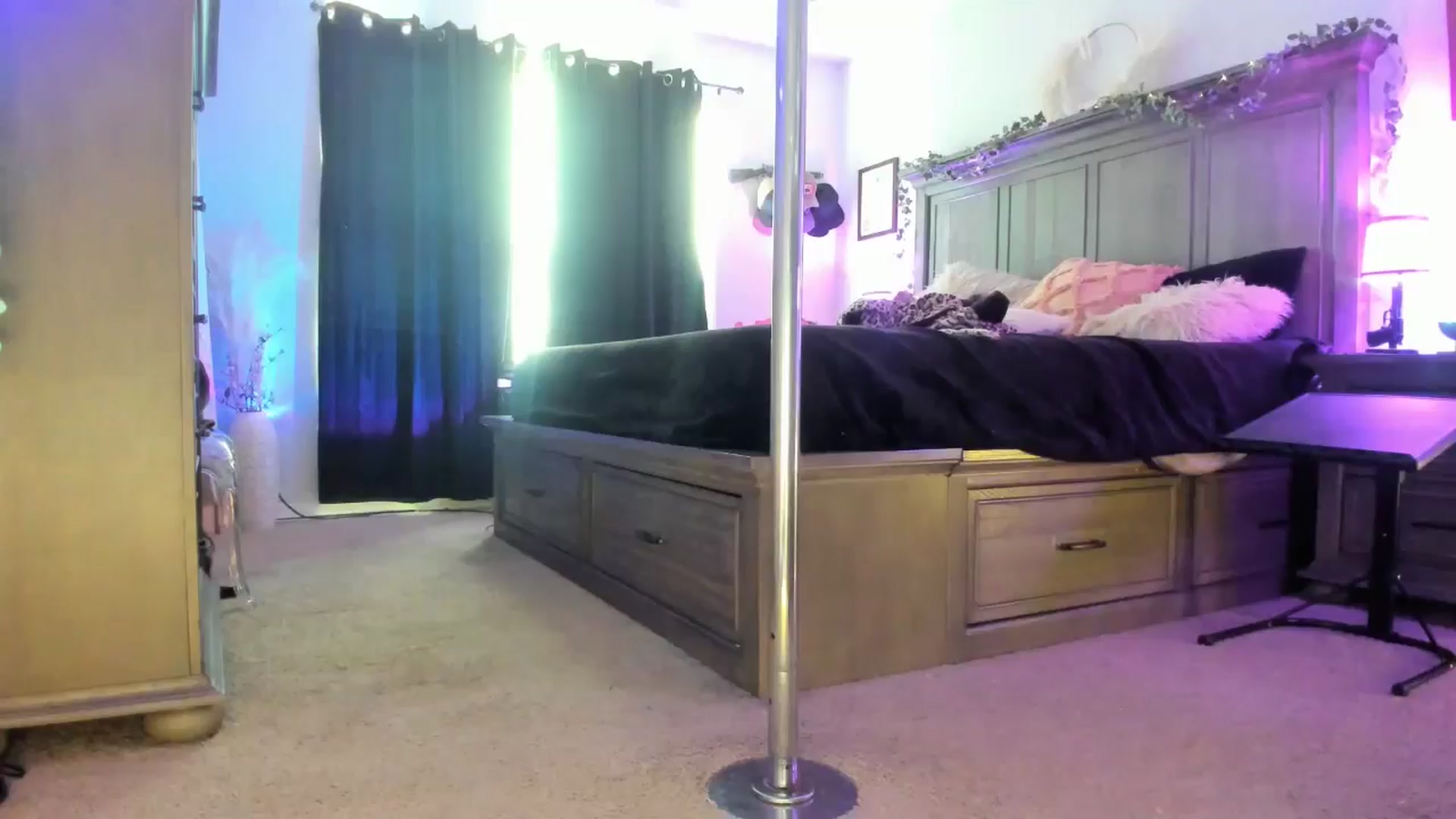 Gallery image thumbnail from TeXxxx's myfreecams stream on, 02/26/2025, 20:30 image 9 of 20