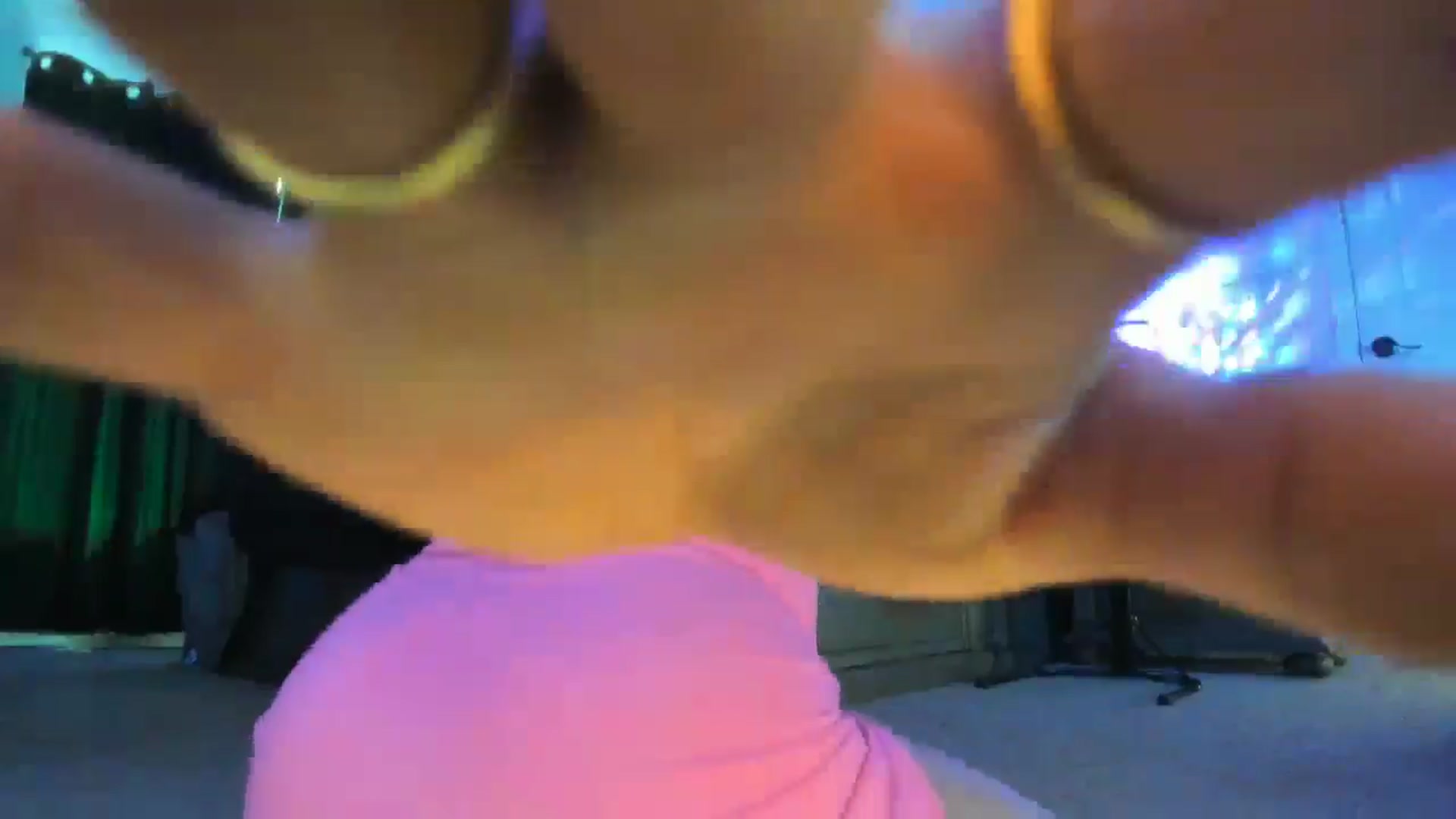 Gallery image thumbnail from TeXxxx's myfreecams stream on, 03/01/2025, 18:54 image 6 of 20
