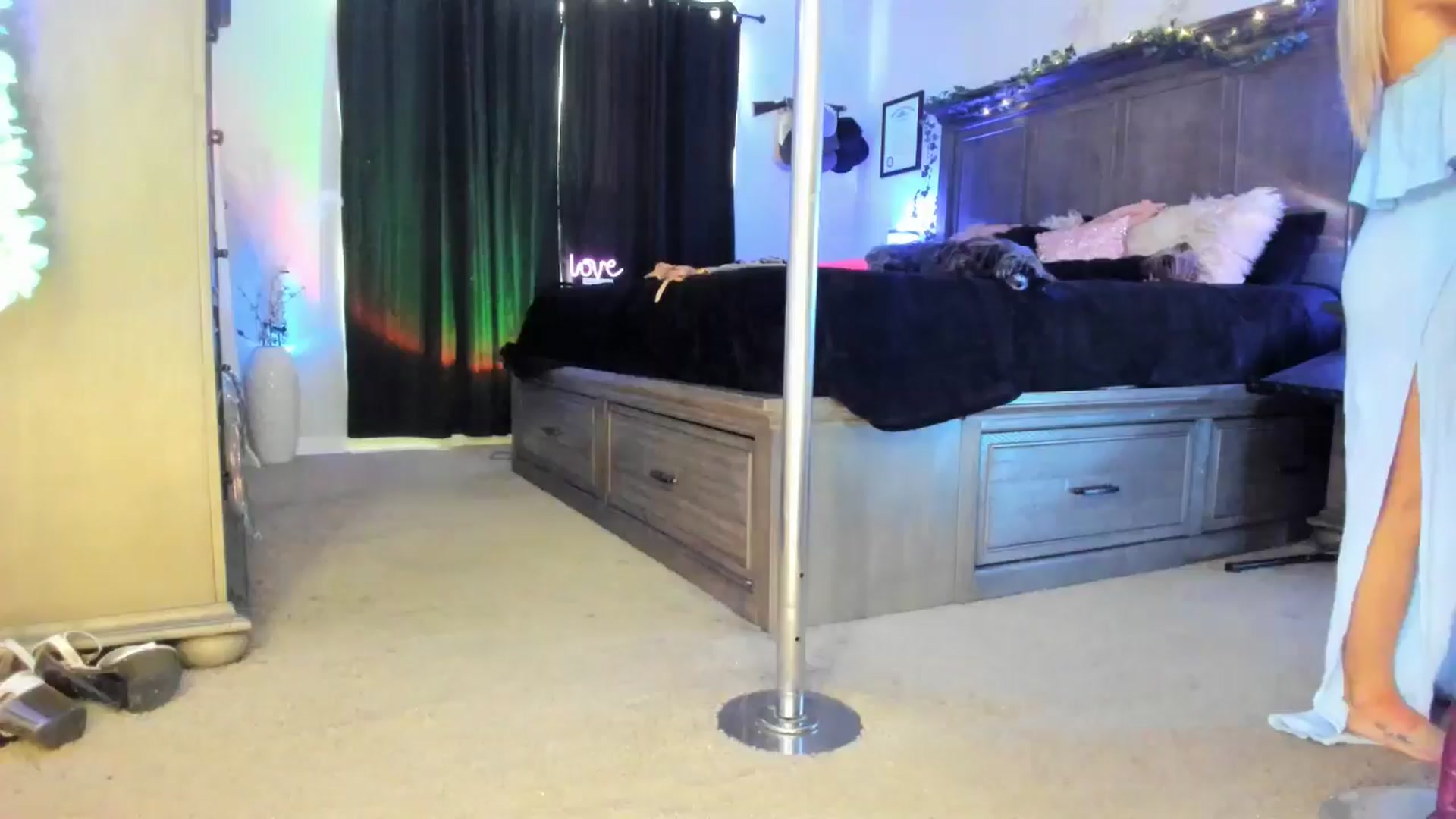 Gallery image thumbnail from TeXxxx's myfreecams stream on, 03/07/2025, 19:26 image 12 of 20